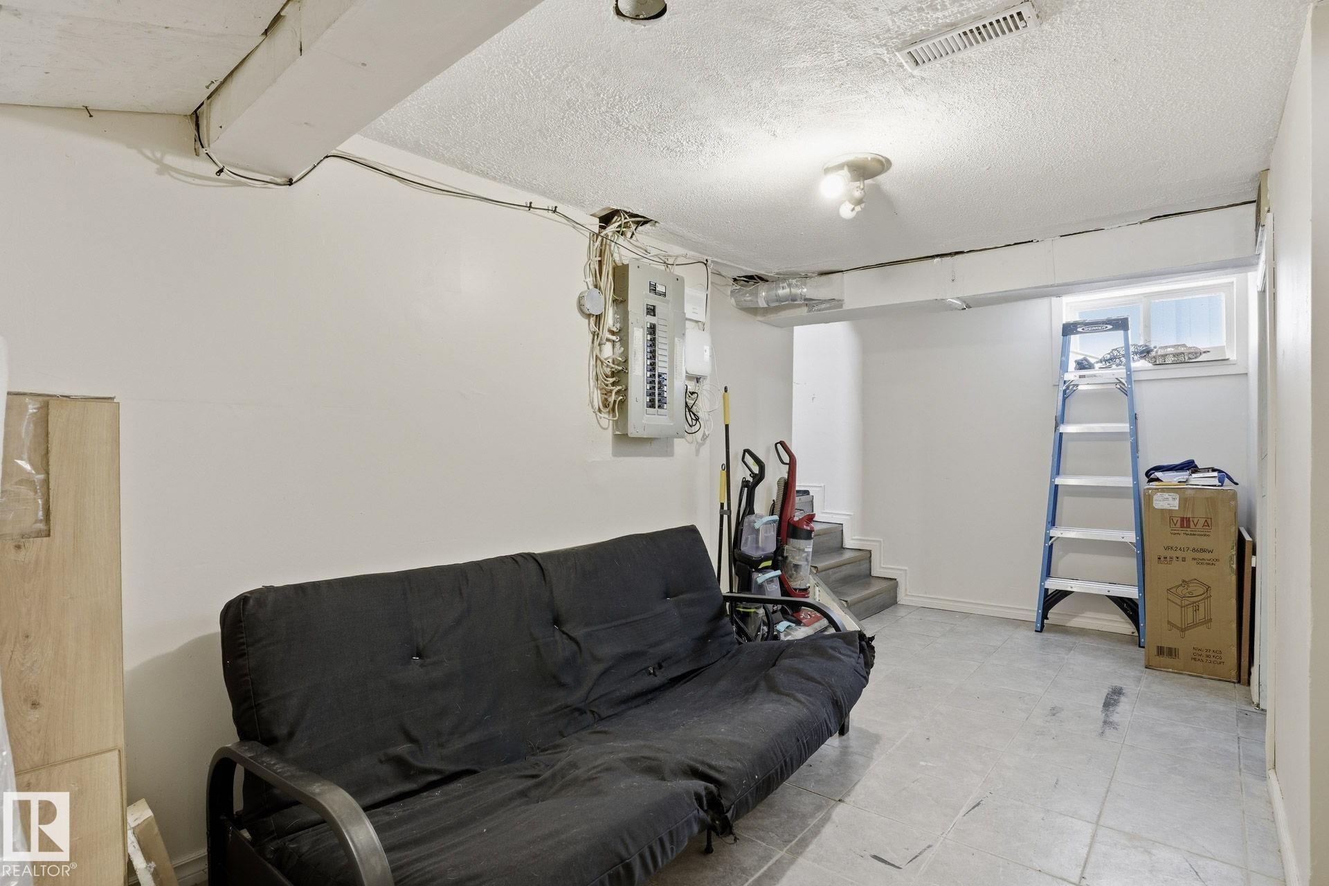 Photo 18 at 12116 81 Street NW, Eastwood, Edmonton