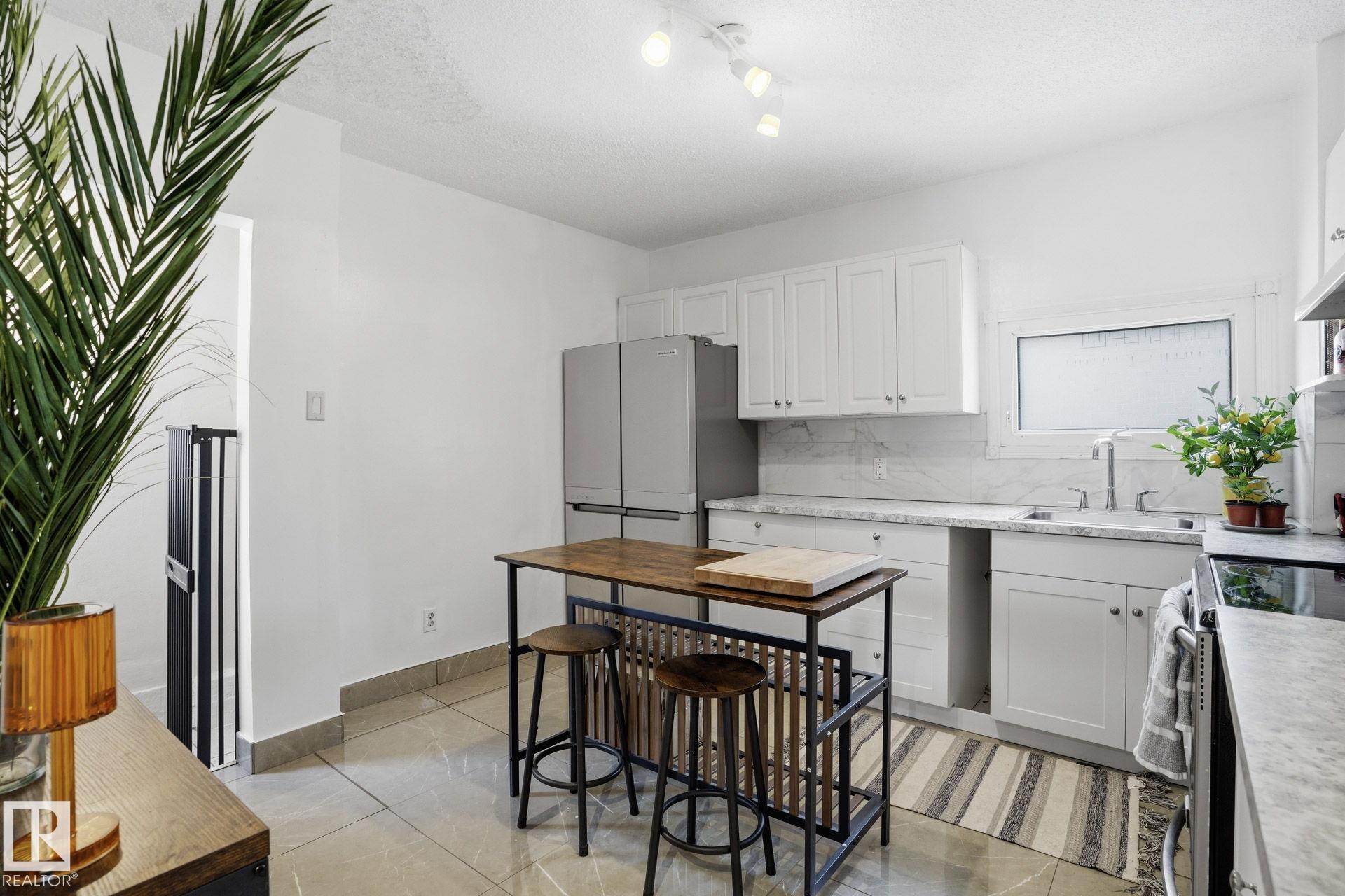 Photo 9 at 12116 81 Street NW, Eastwood, Edmonton