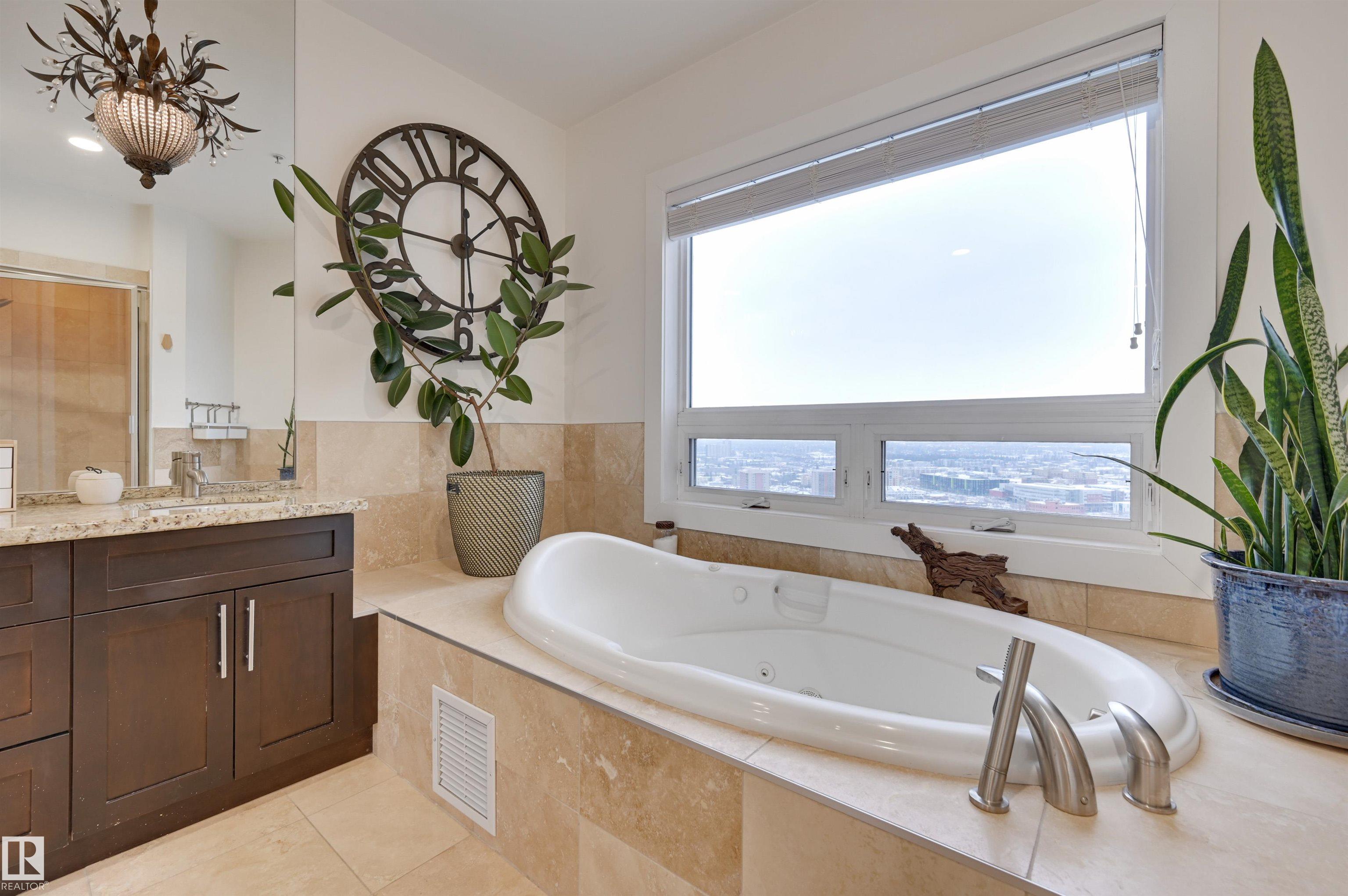 Photo 30 at 10136 104 Street NW, Downtown, Edmonton