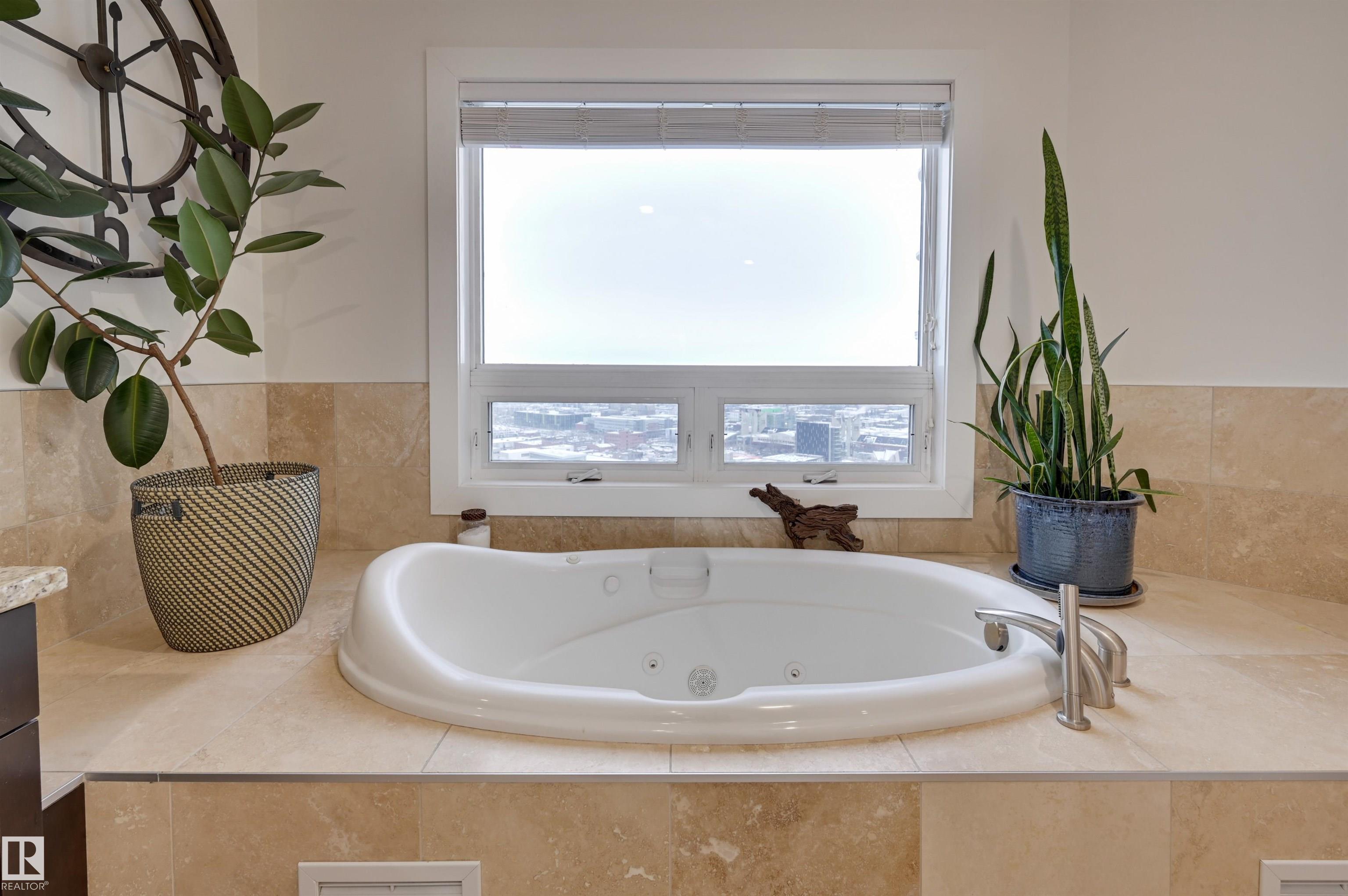 Photo 31 at 10136 104 Street NW, Downtown, Edmonton