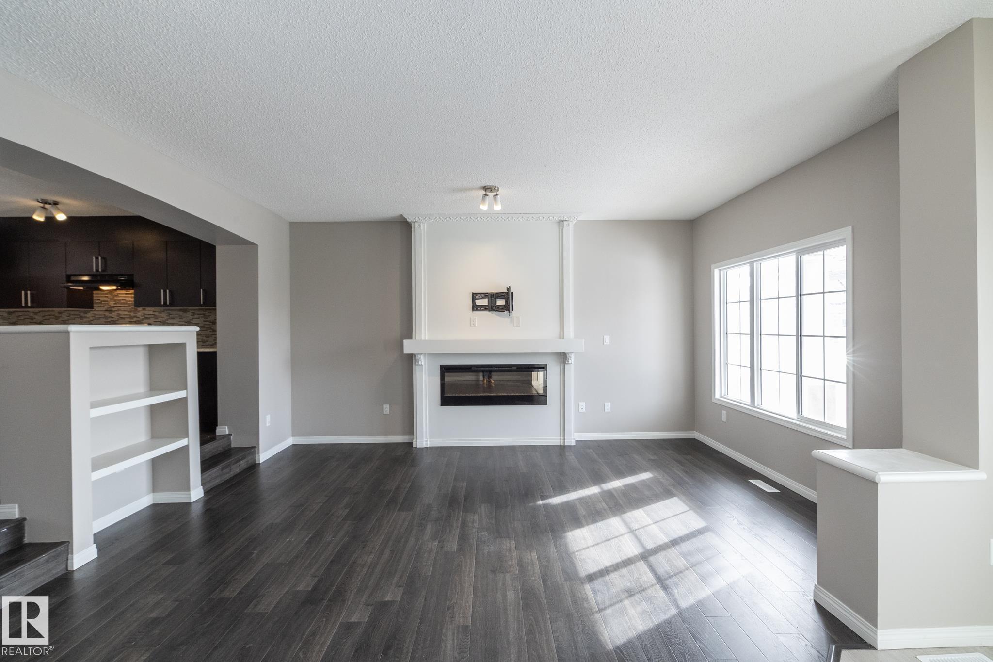 Photo 9 at 6938 23 Avenue SW, Summerside, Edmonton