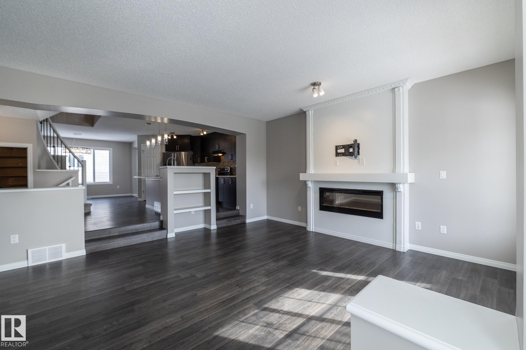 Photo 10 at 6938 23 Avenue SW, Summerside, Edmonton