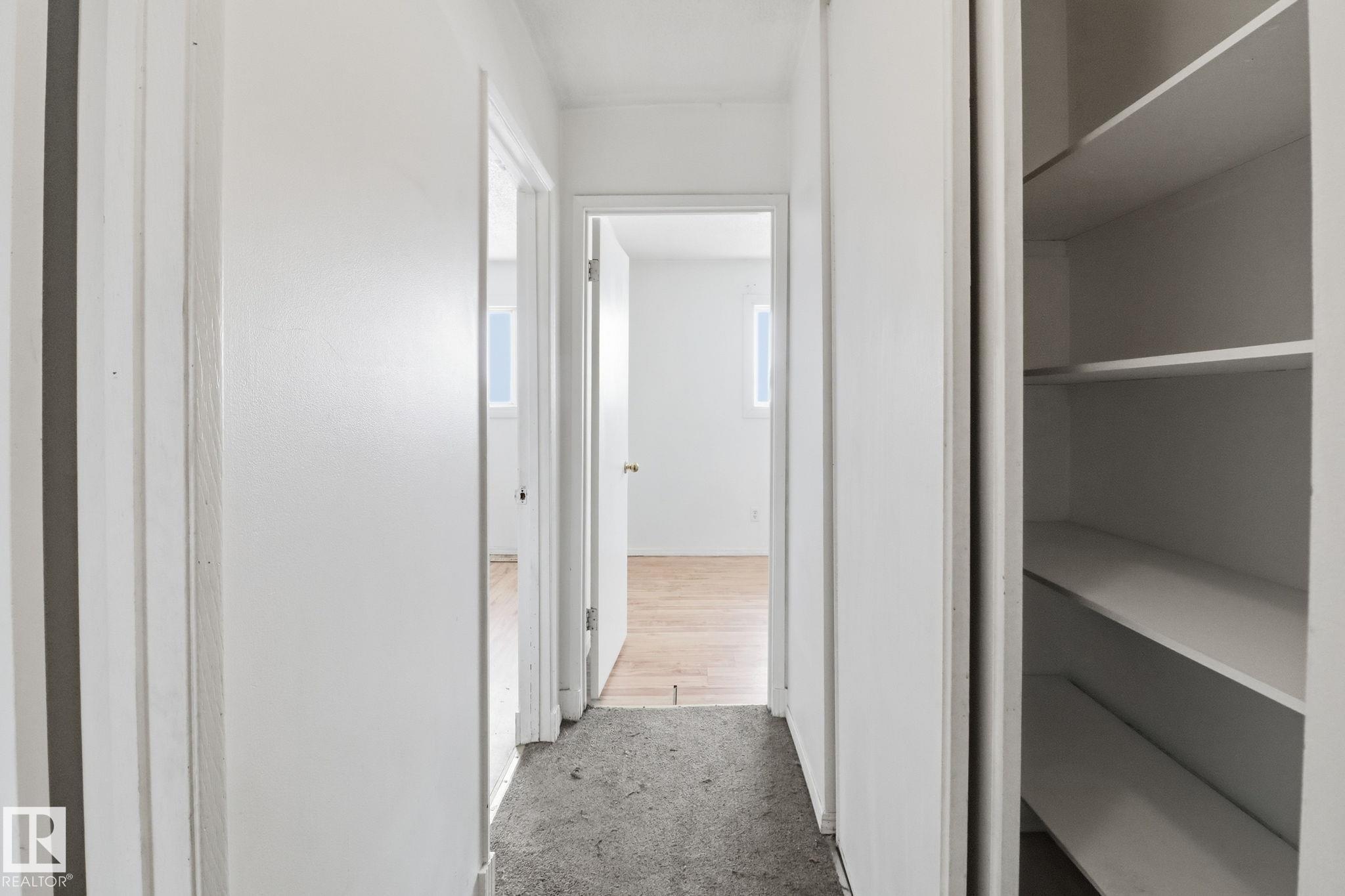 Photo 11 at 125 Marlborough Place NW, Ormsby Place, Edmonton