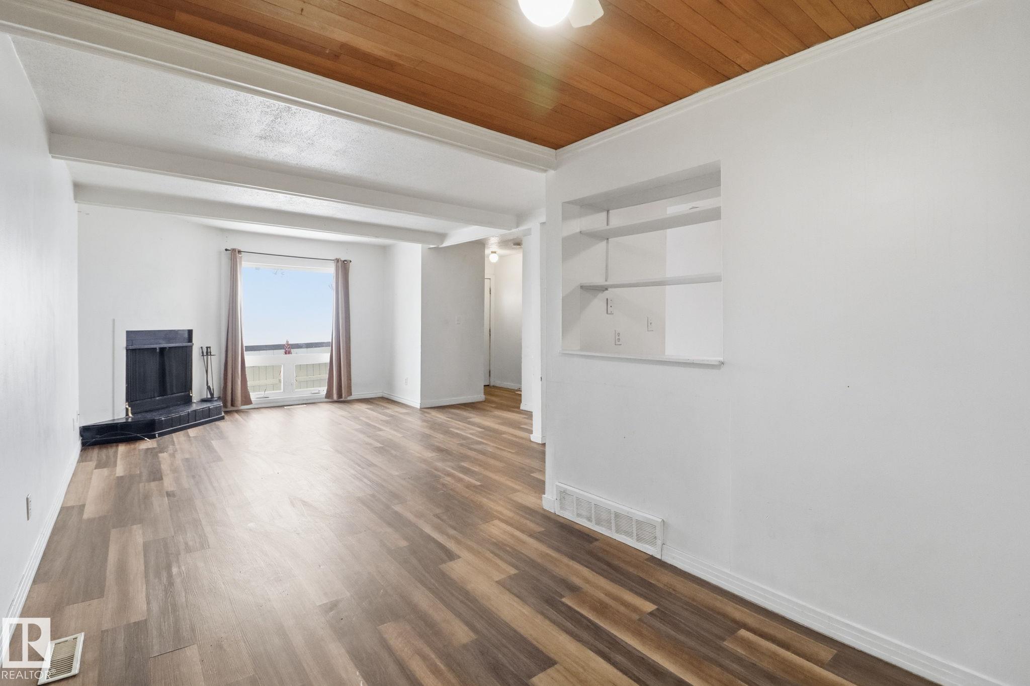 Photo 8 at 125 Marlborough Place NW, Ormsby Place, Edmonton