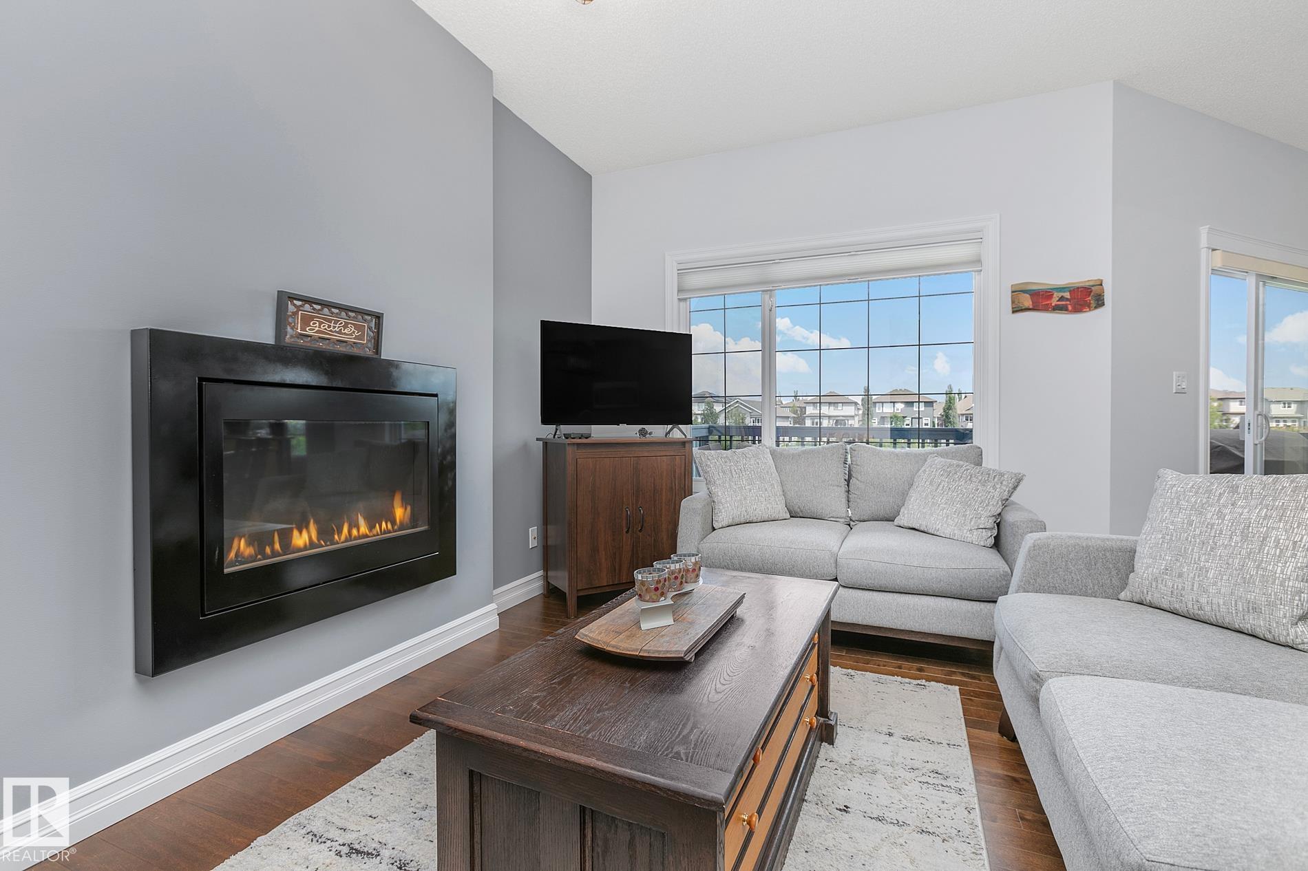 Photo 14 at 17 Sweetberry Cove, Suntree, Leduc