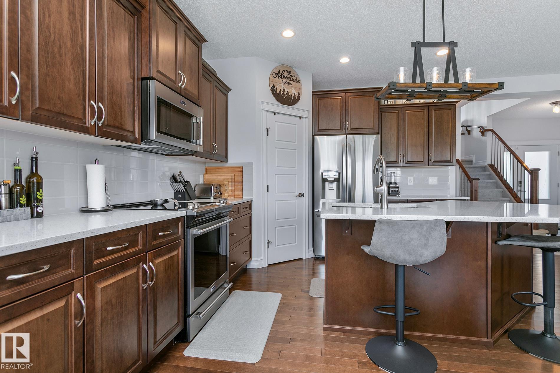 Photo 8 at 17 Sweetberry Cove, Suntree, Leduc