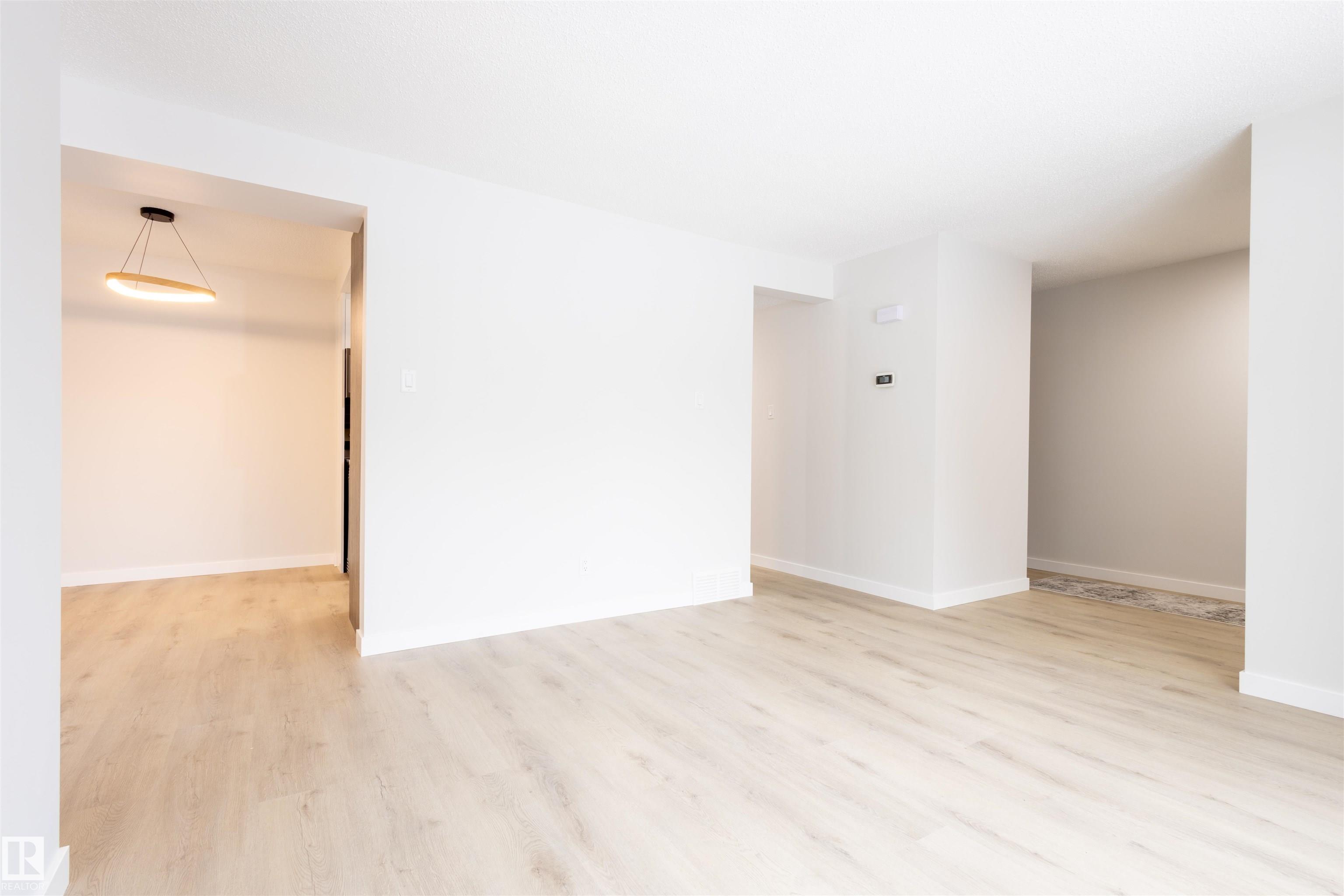 30 Amberly Court NW, Casselman, Edmonton