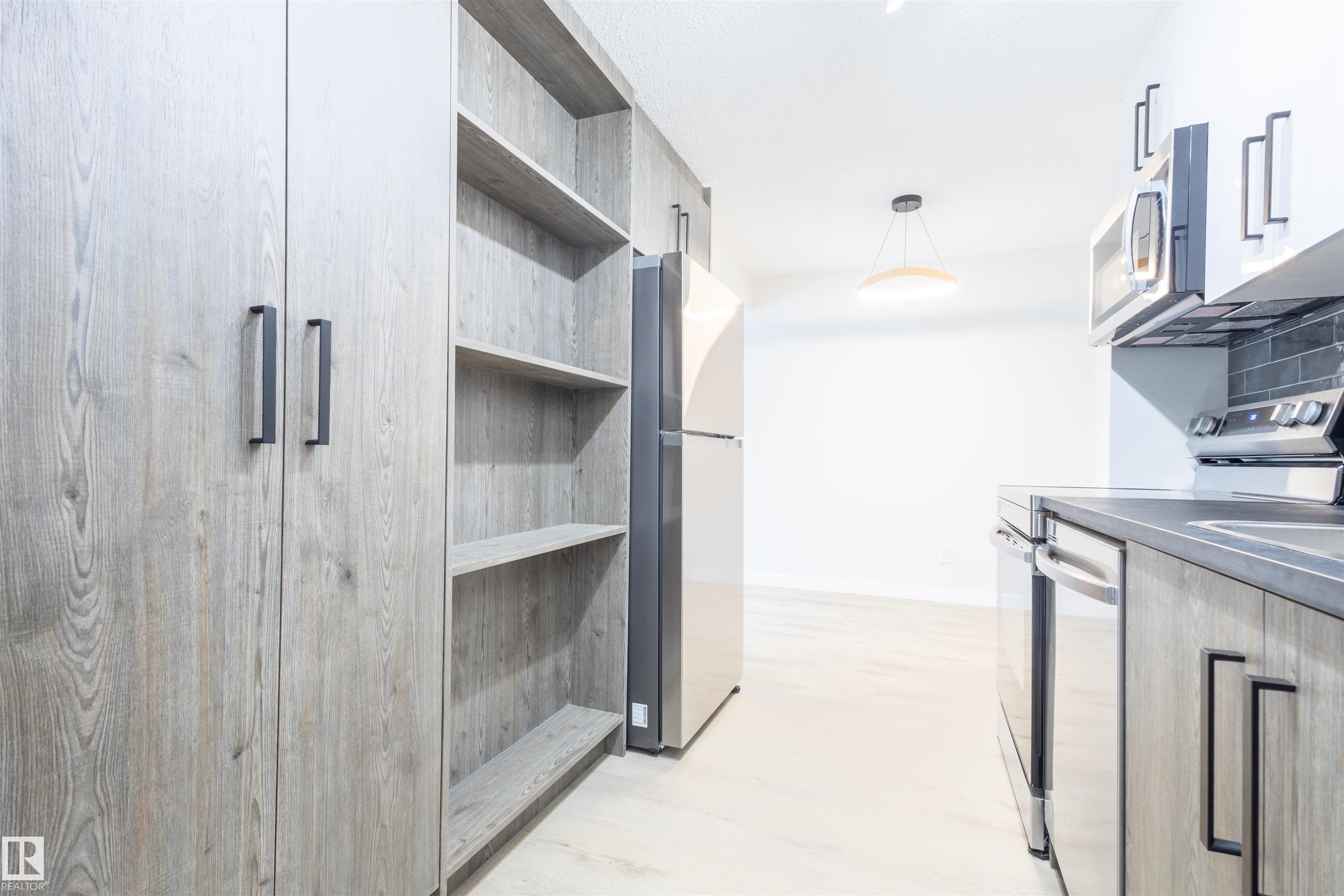 Photo 7 at 30 Amberly Court NW, Casselman, Edmonton