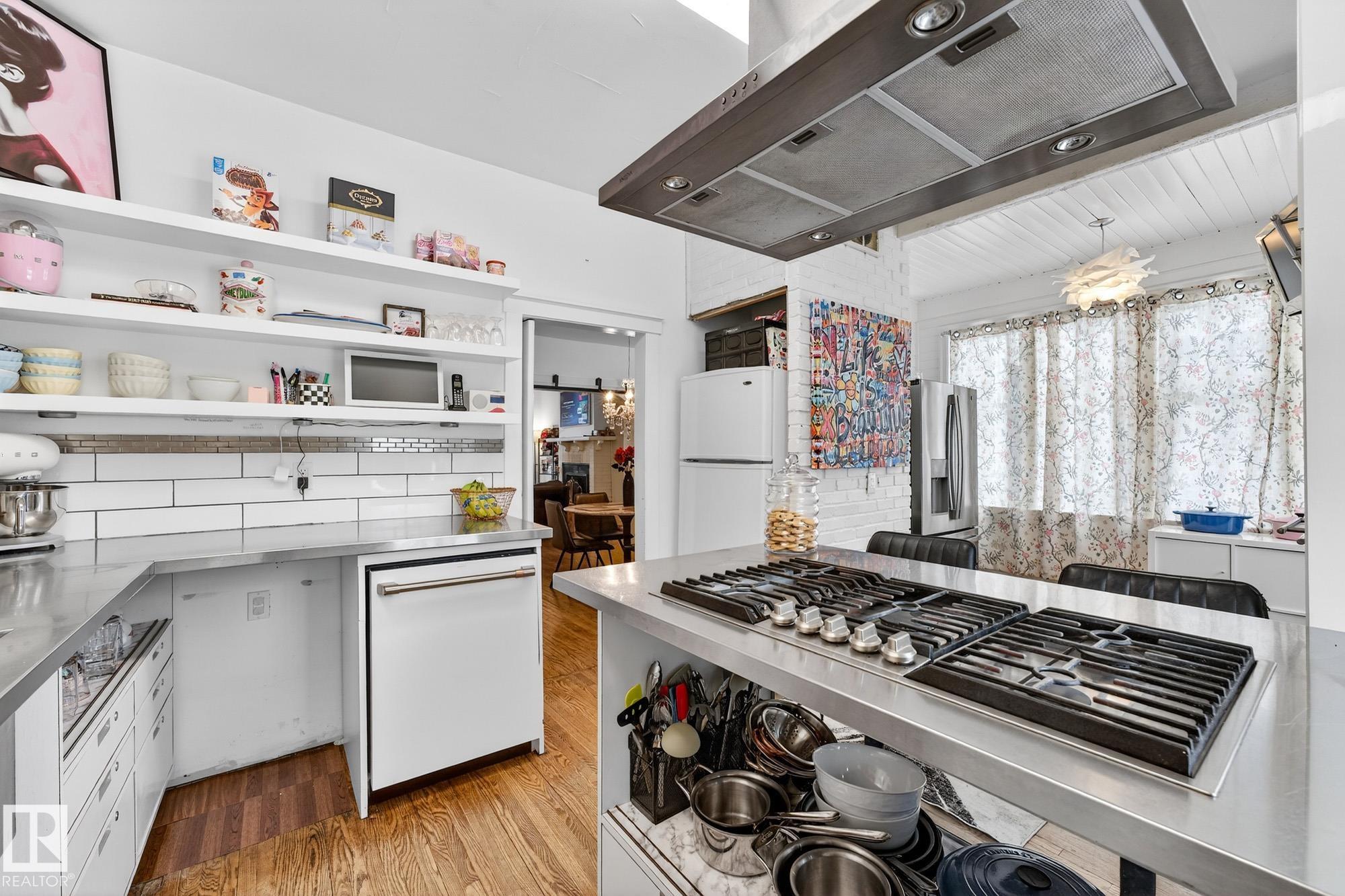 Photo 19 at 10523 127 Street NW, Westmount, Edmonton