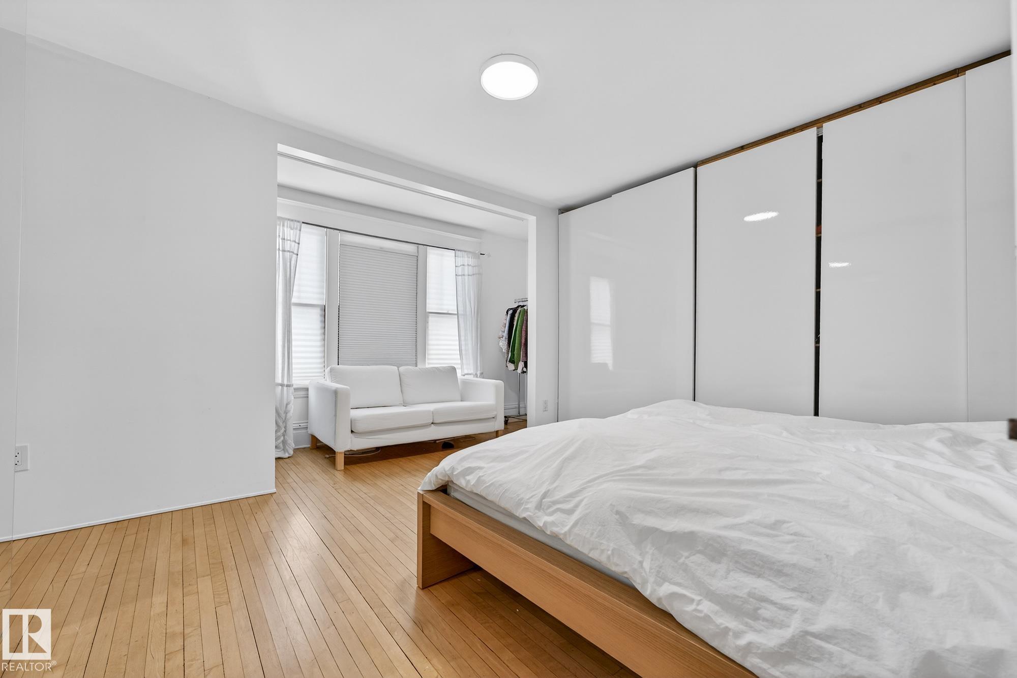 Photo 27 at 10523 127 Street NW, Westmount, Edmonton