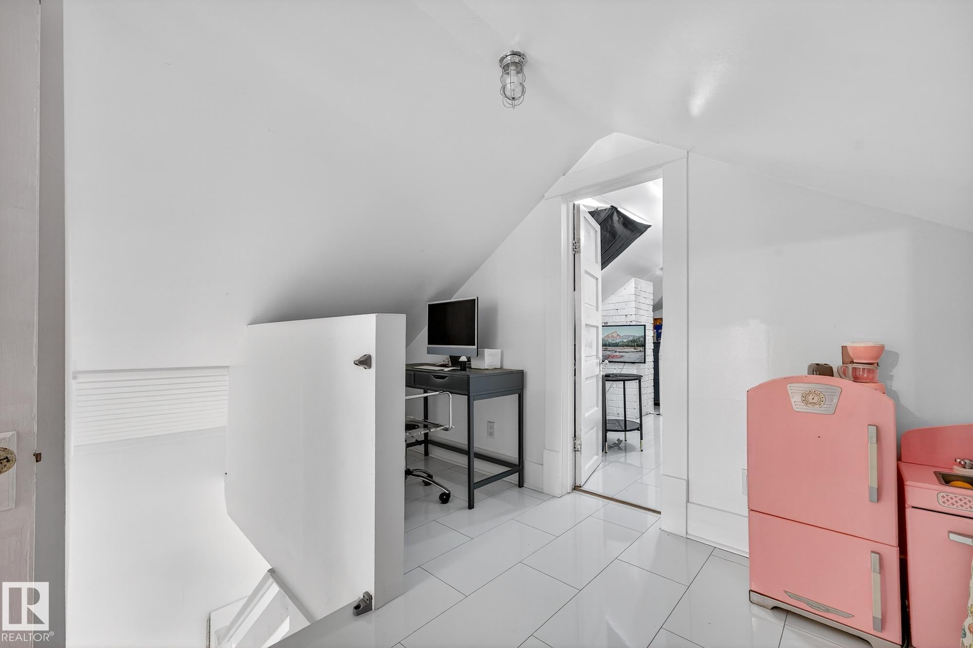 Photo 36 at 10523 127 Street NW, Westmount, Edmonton