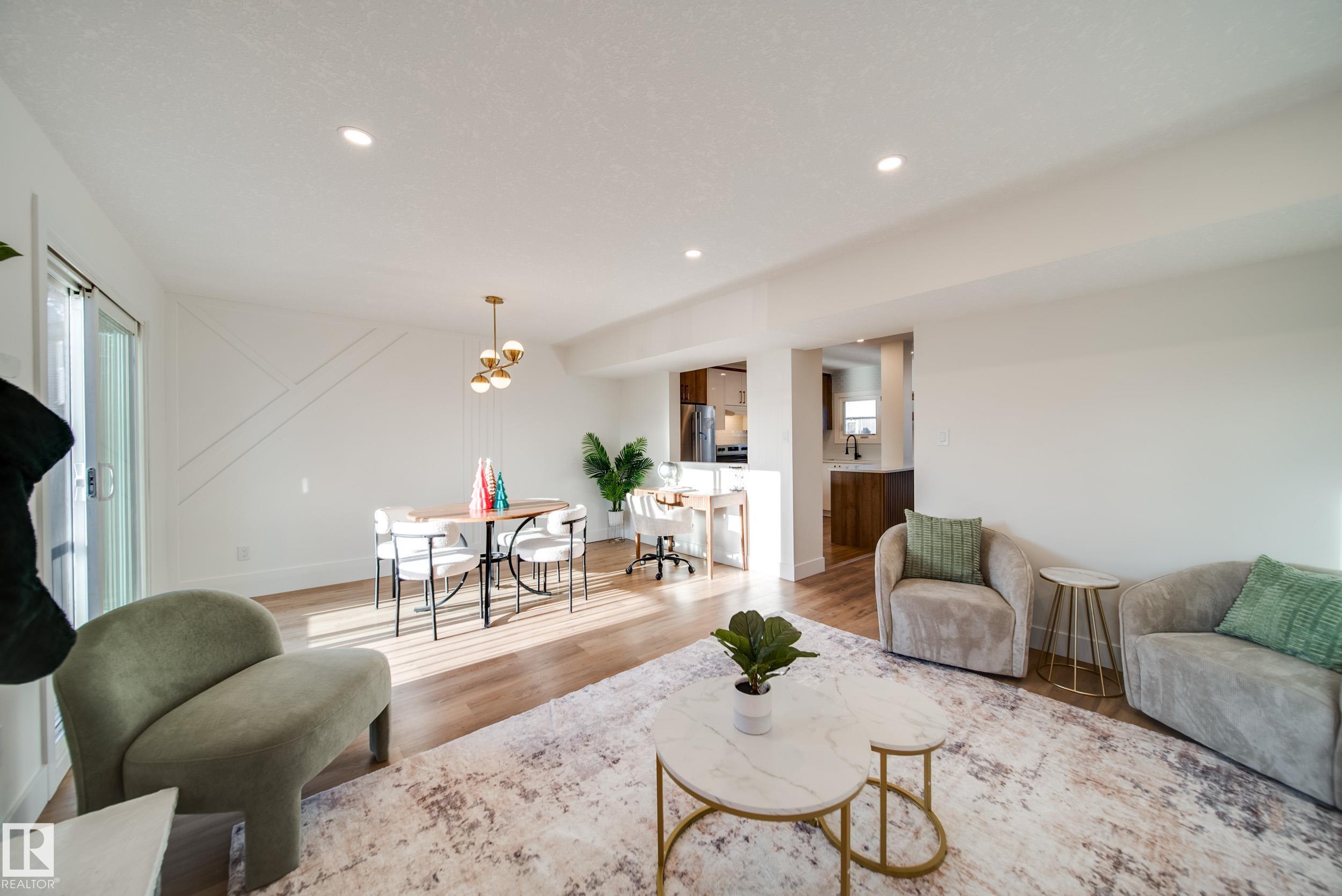 Photo 14 at 5394 38a Avenue NW, Greenview, Edmonton