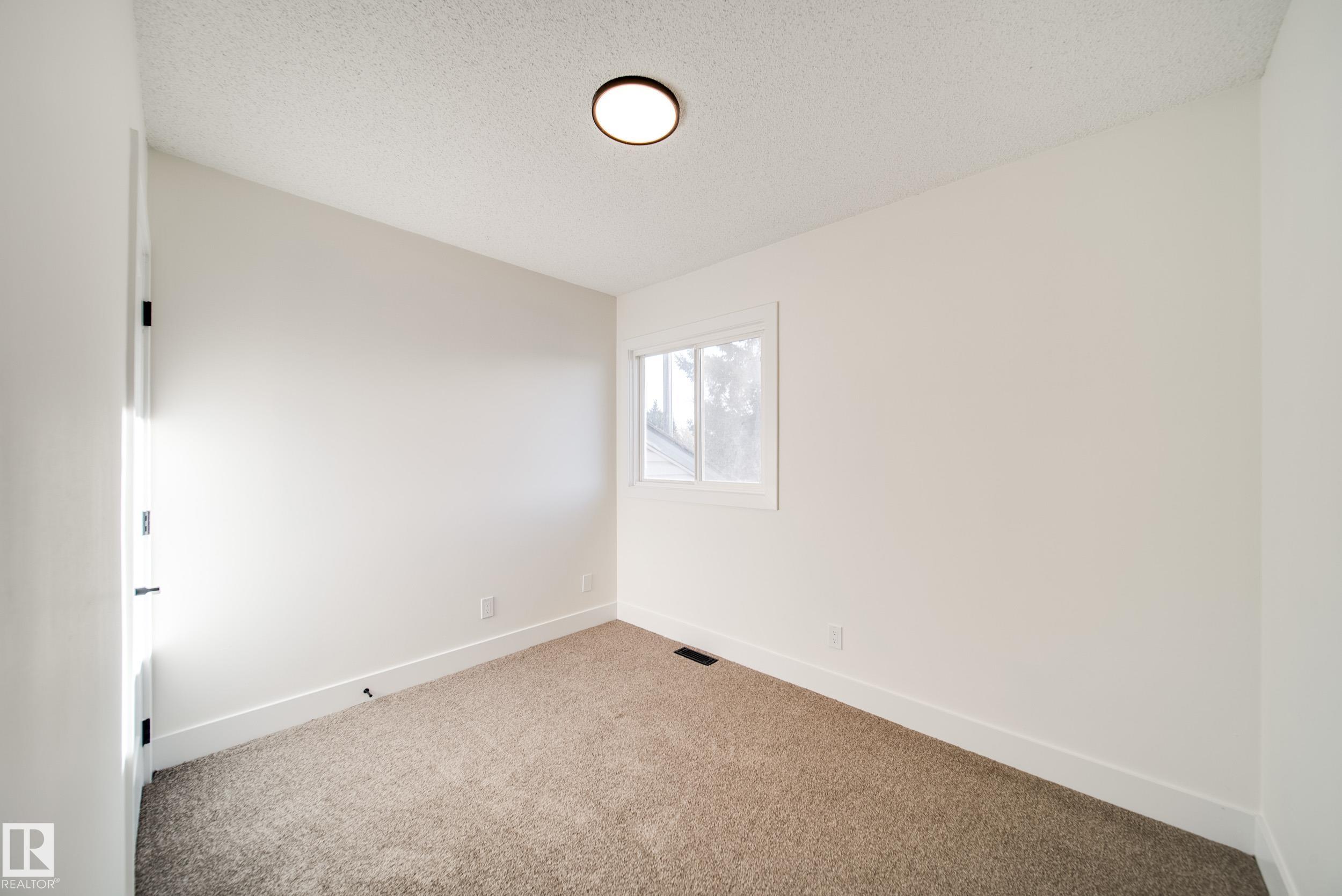 Photo 29 at 5394 38a Avenue NW, Greenview, Edmonton