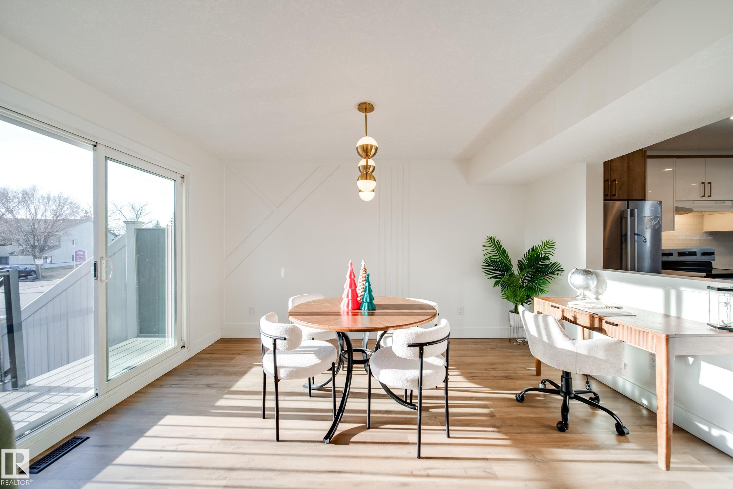 Photo 10 at 5394 38a Avenue NW, Greenview, Edmonton