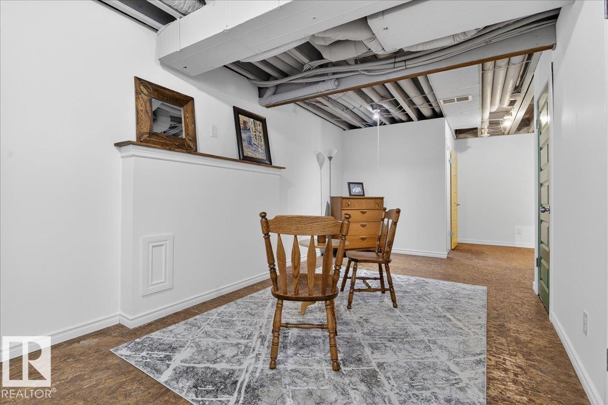 Photo 41 at 6 - 2005 70 Street SW, Summerside, Edmonton