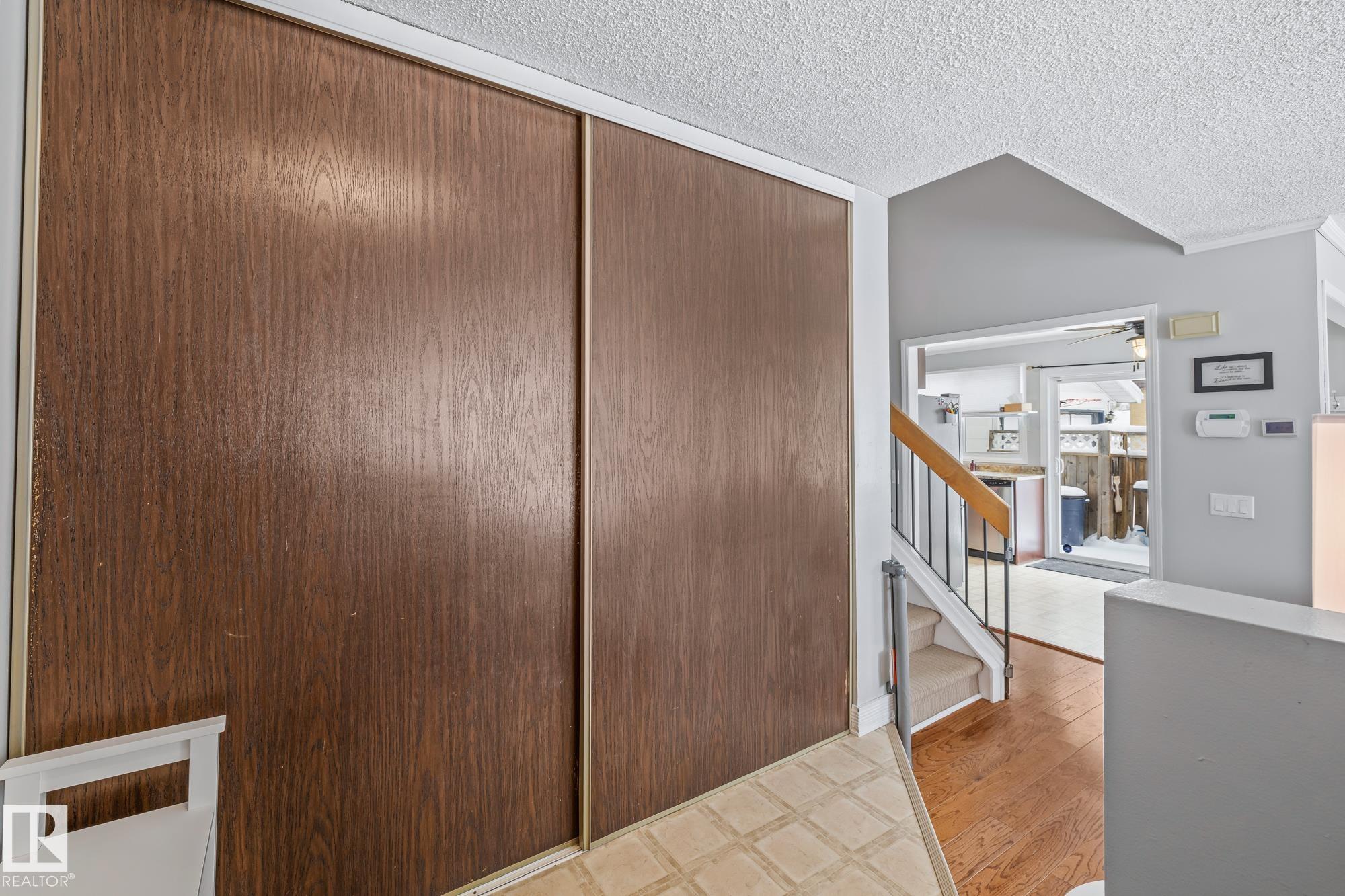 9406 99 Avenue, Morinville