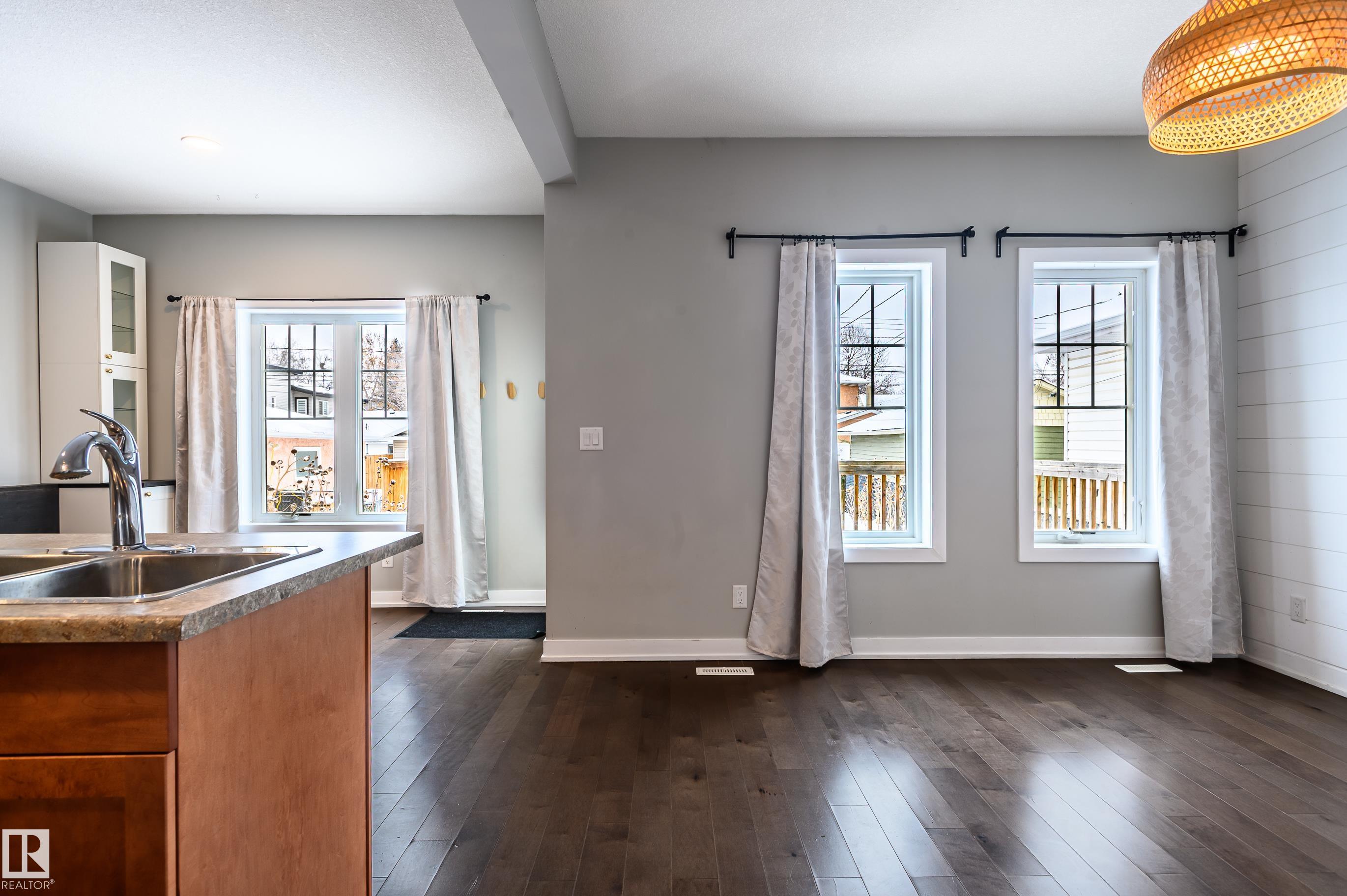 Photo 14 at 11617 93 Street NW, Alberta Avenue, Edmonton