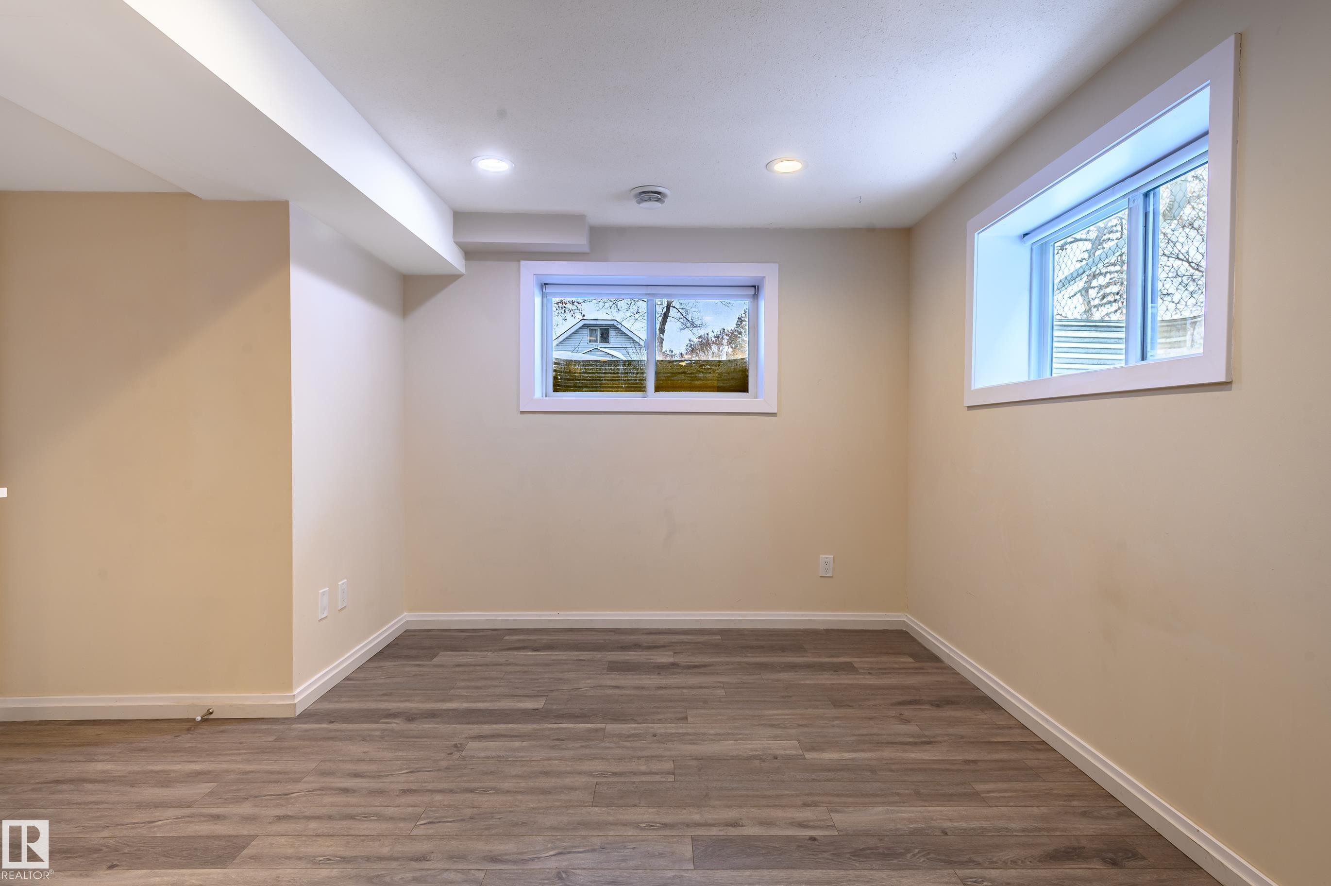 Photo 53 at 11617 93 Street NW, Alberta Avenue, Edmonton