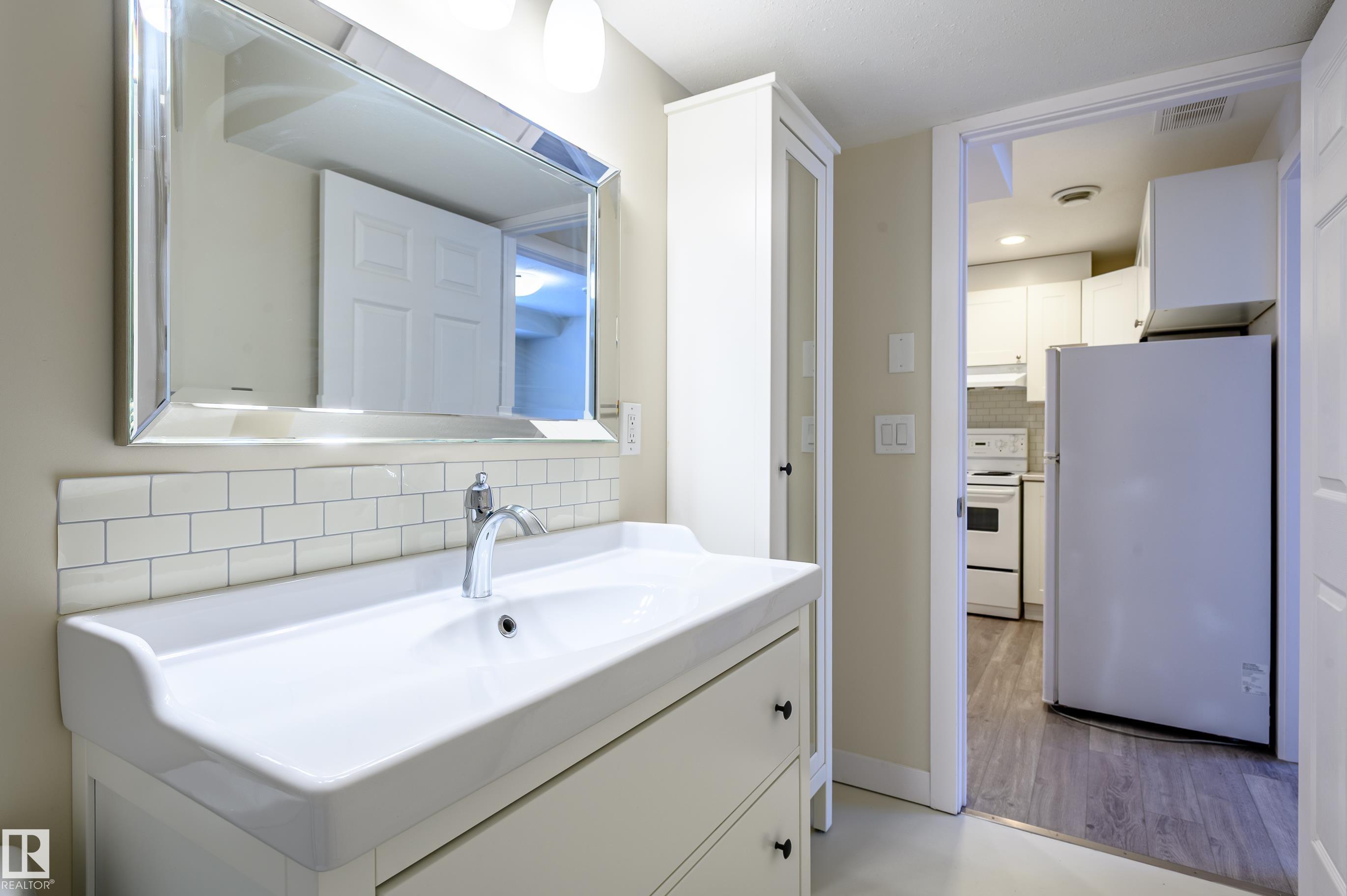 Photo 62 at 11617 93 Street NW, Alberta Avenue, Edmonton