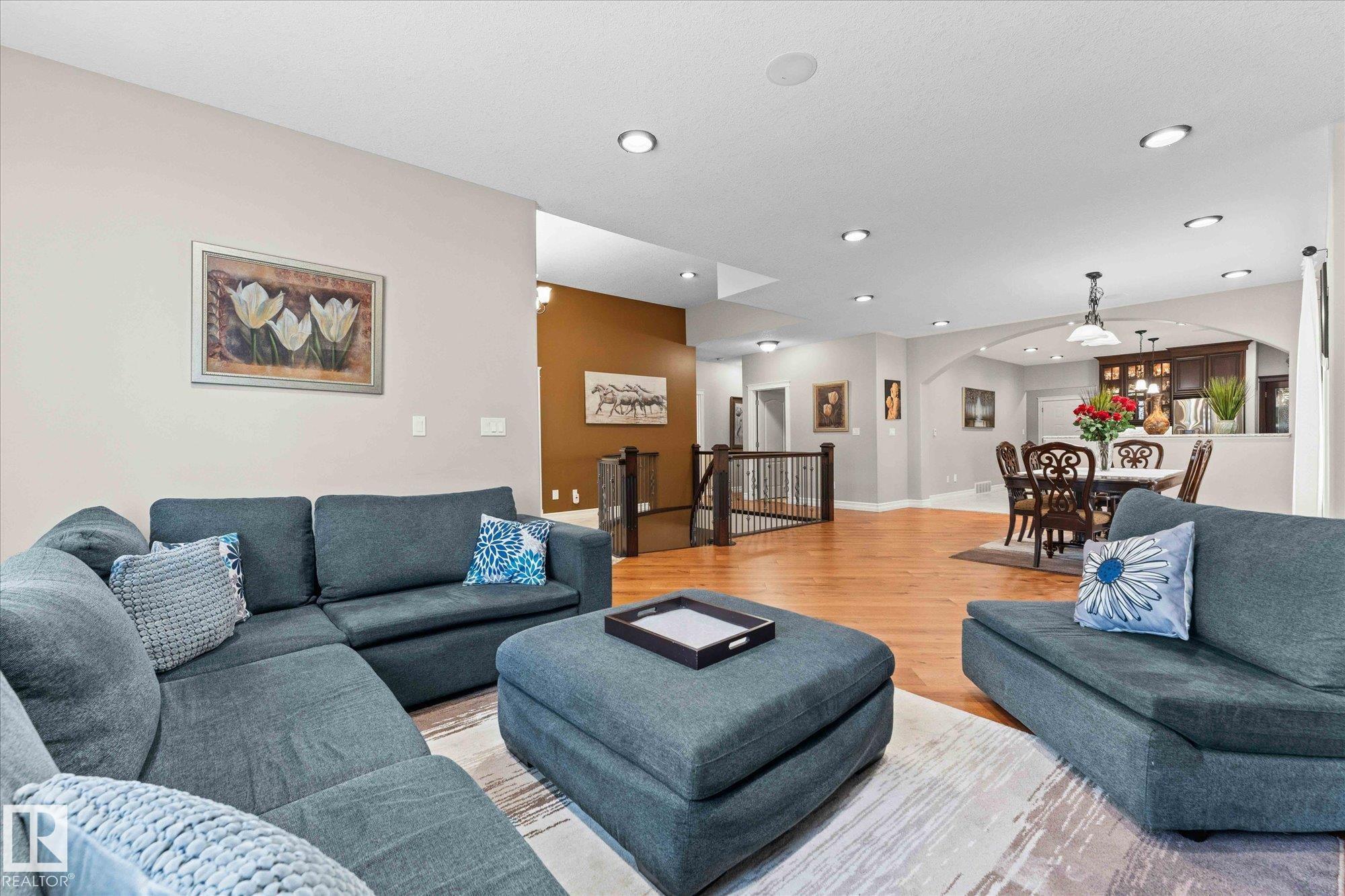 Photo 23 at 10516 158 Street NW, Britannia Youngstown, Edmonton