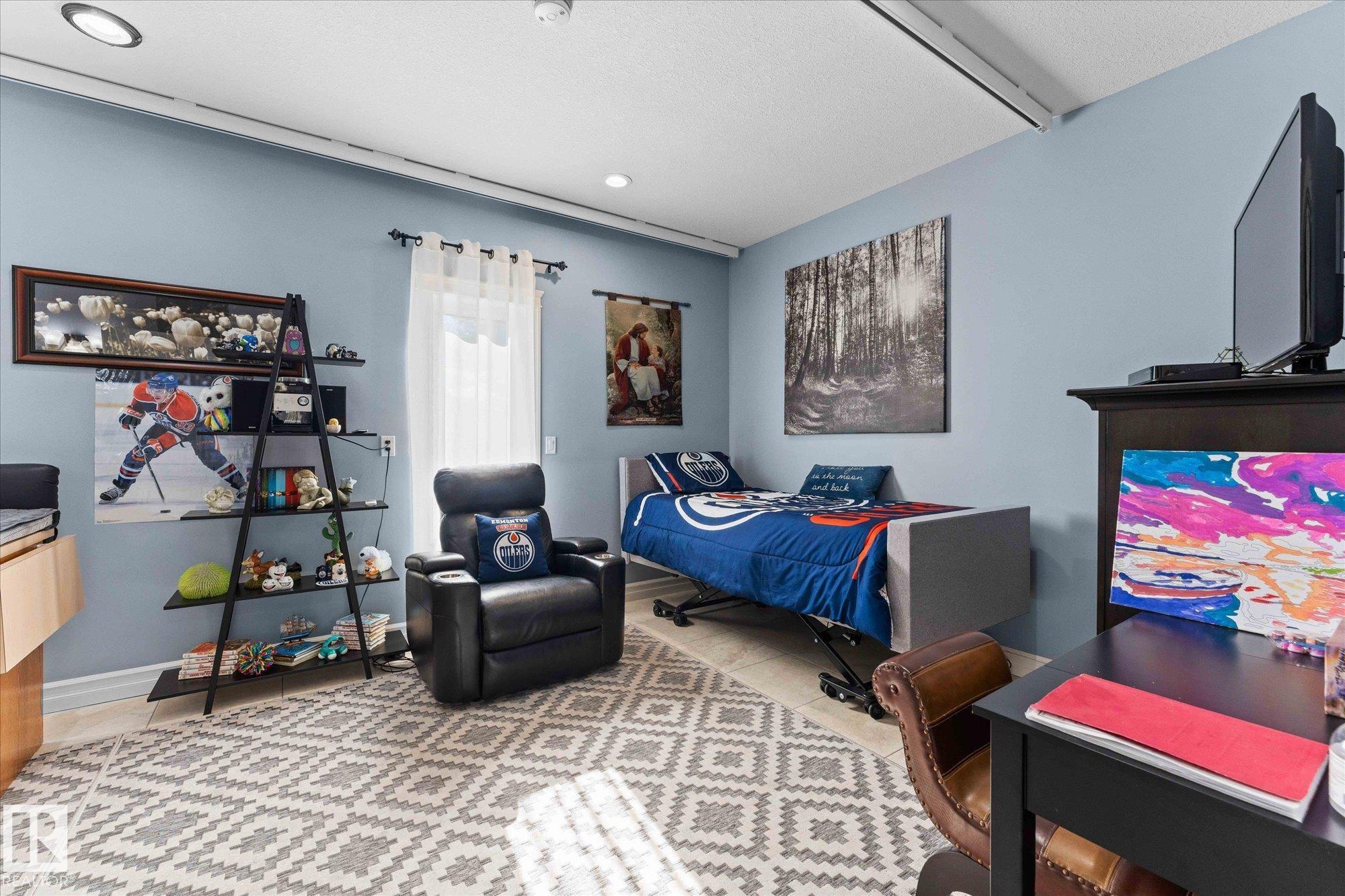 Photo 29 at 10516 158 Street NW, Britannia Youngstown, Edmonton