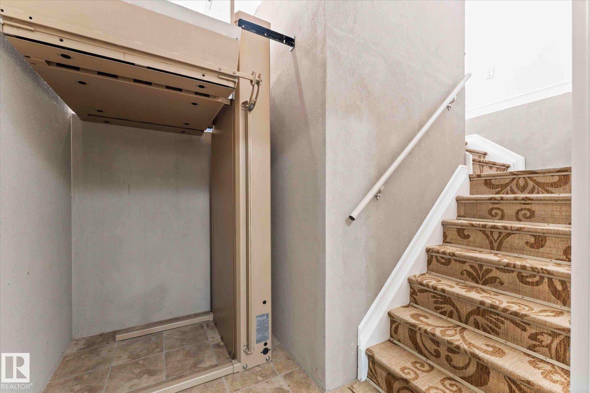 Photo 50 at 10516 158 Street NW, Britannia Youngstown, Edmonton