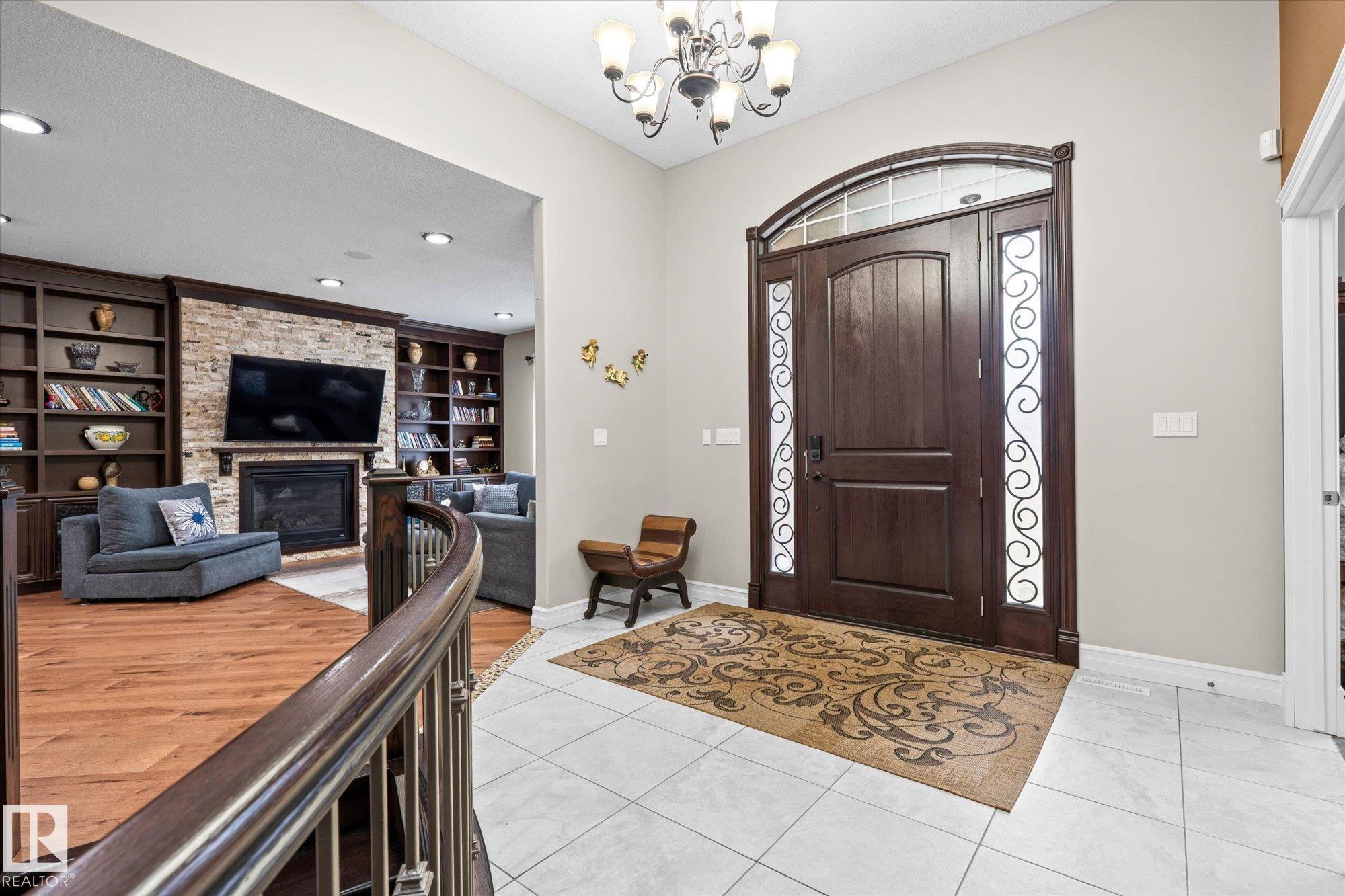 Photo 7 at 10516 158 Street NW, Britannia Youngstown, Edmonton