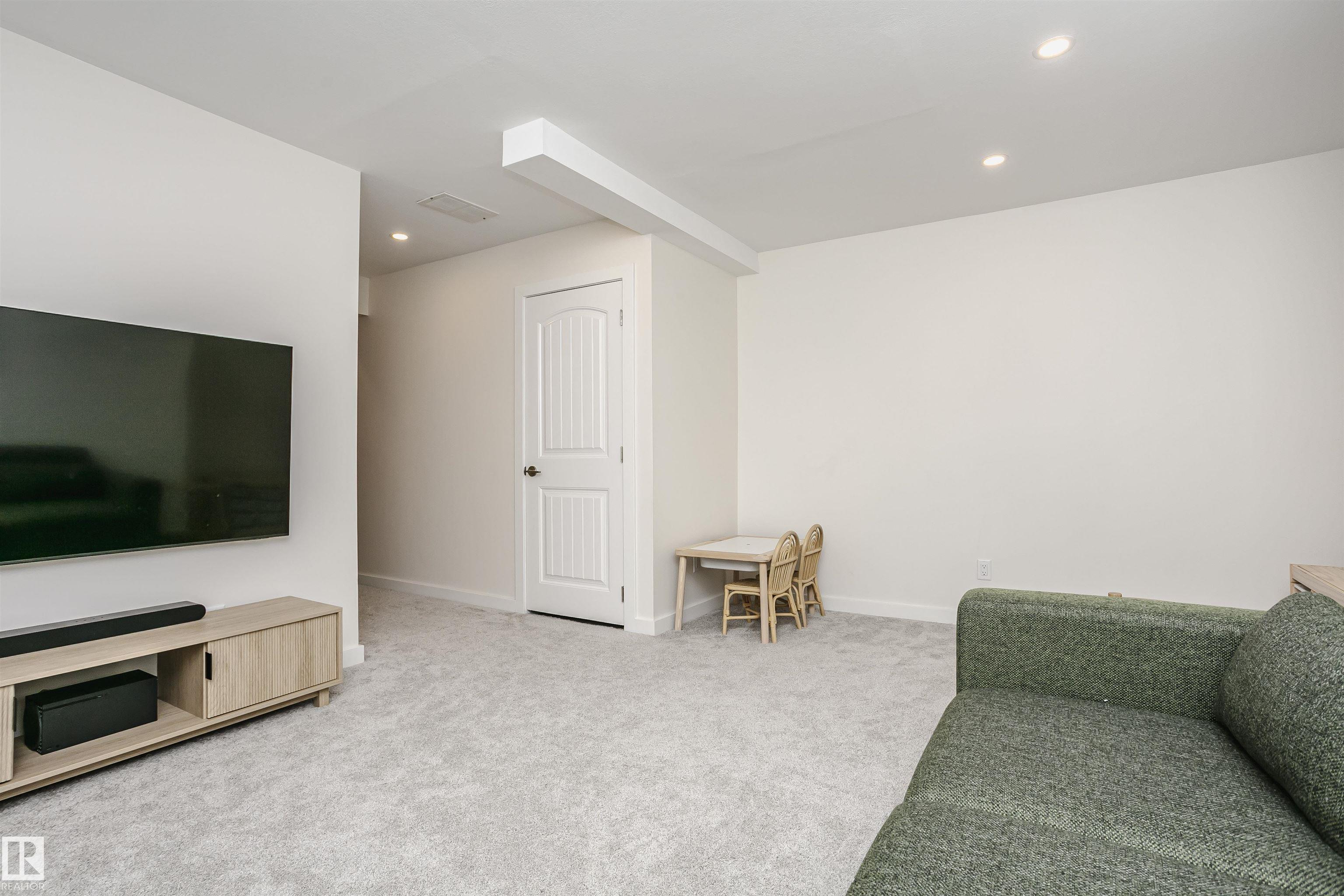 Photo 36 at 350 Desrochers Boulevard SW, Desrochers Area, Edmonton