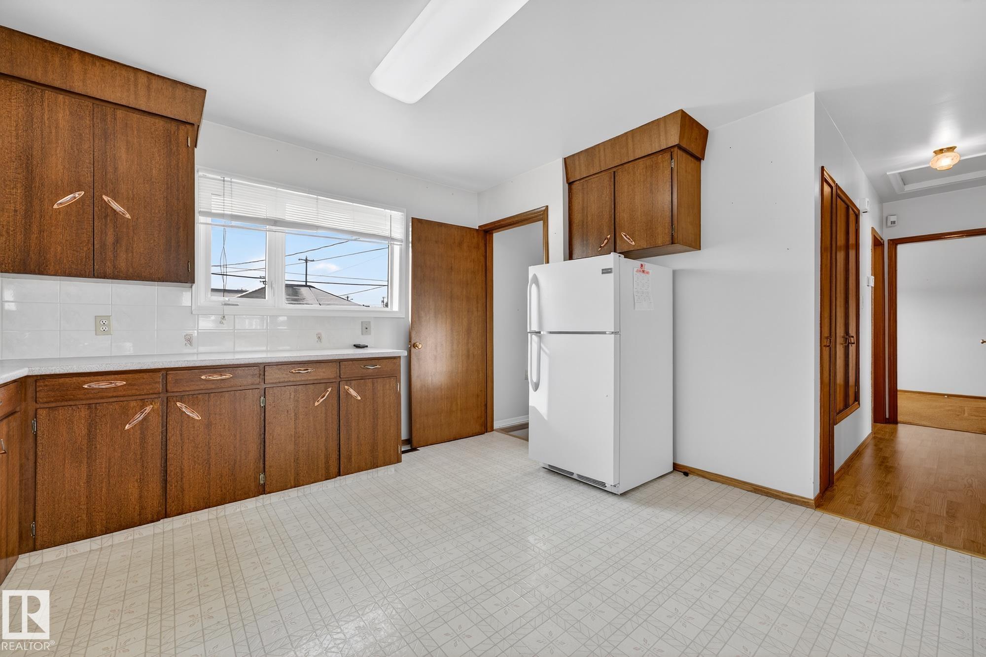 Photo 24 at 12724 80 Street NW, Balwin, Edmonton