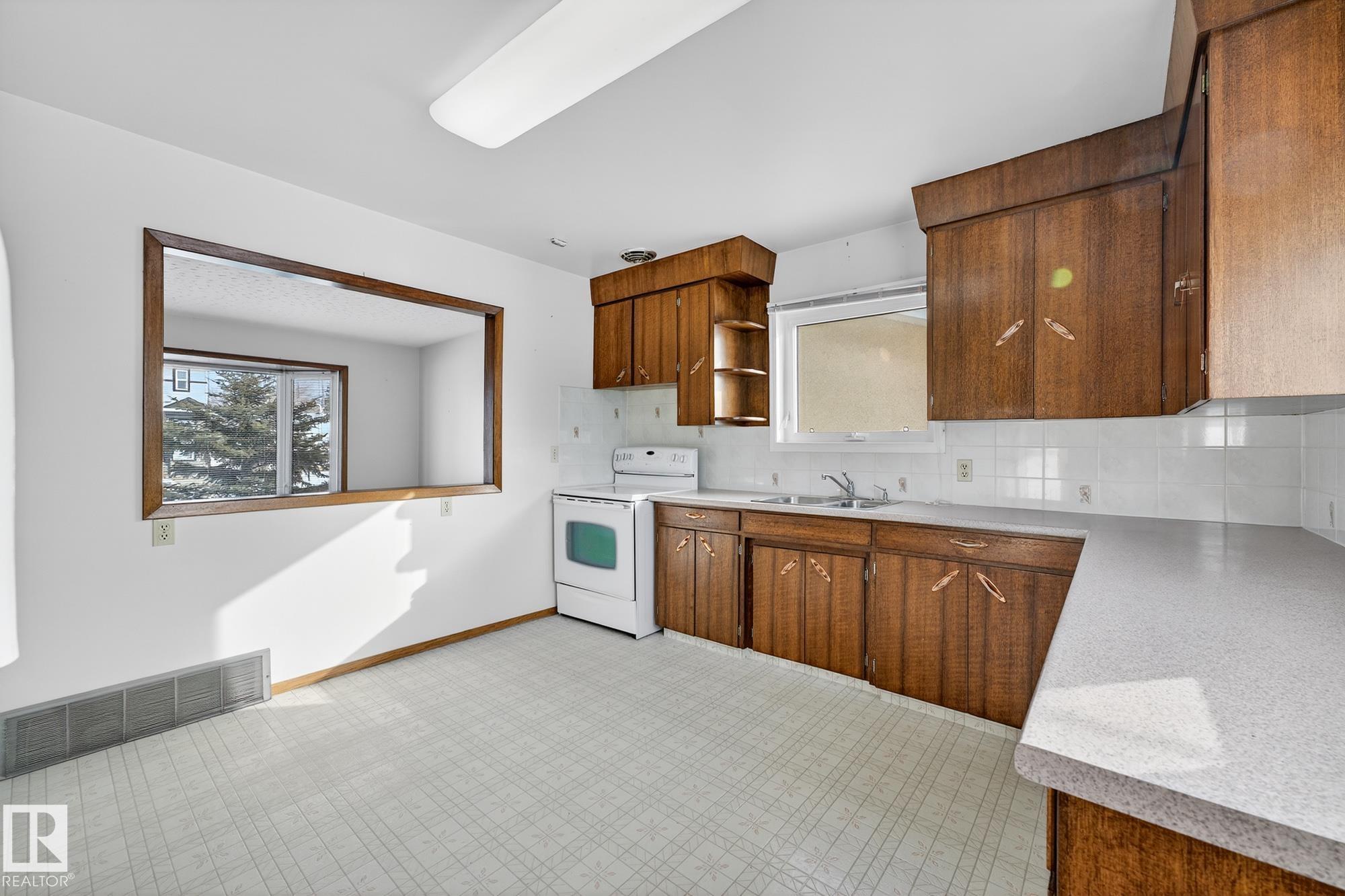 Photo 26 at 12724 80 Street NW, Balwin, Edmonton