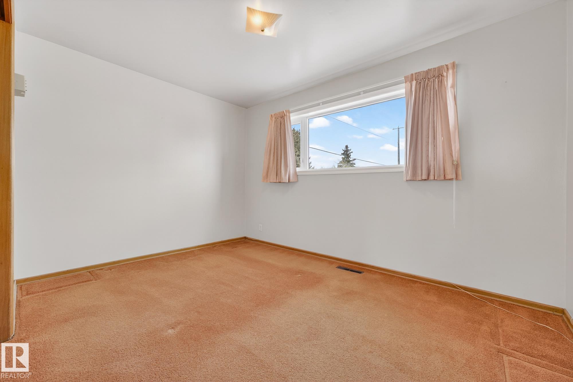 Photo 28 at 12724 80 Street NW, Balwin, Edmonton