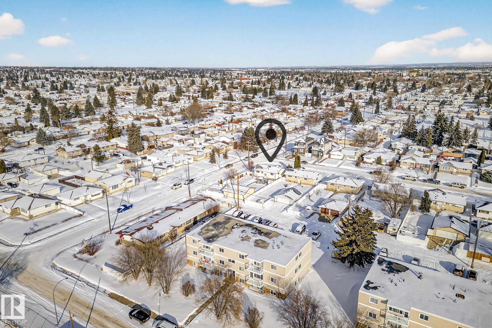 Photo 6 at 12724 80 Street NW, Balwin, Edmonton