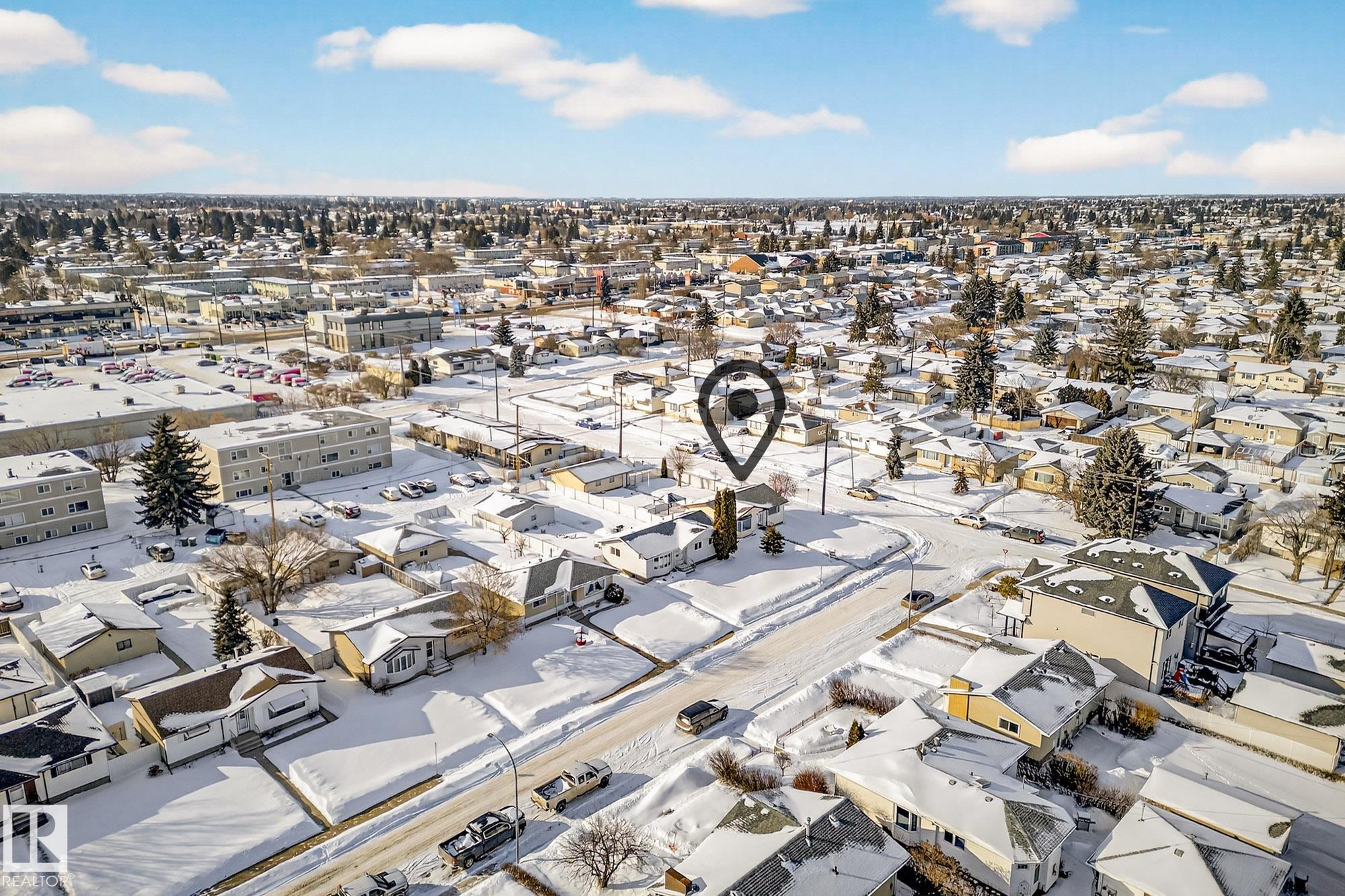 Photo 7 at 12724 80 Street NW, Balwin, Edmonton