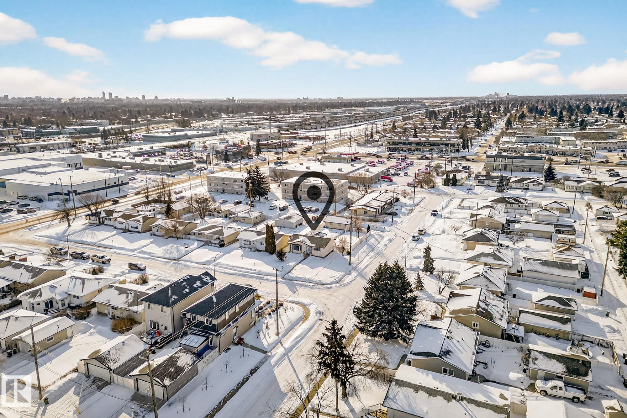 Photo 8 at 12724 80 Street NW, Balwin, Edmonton