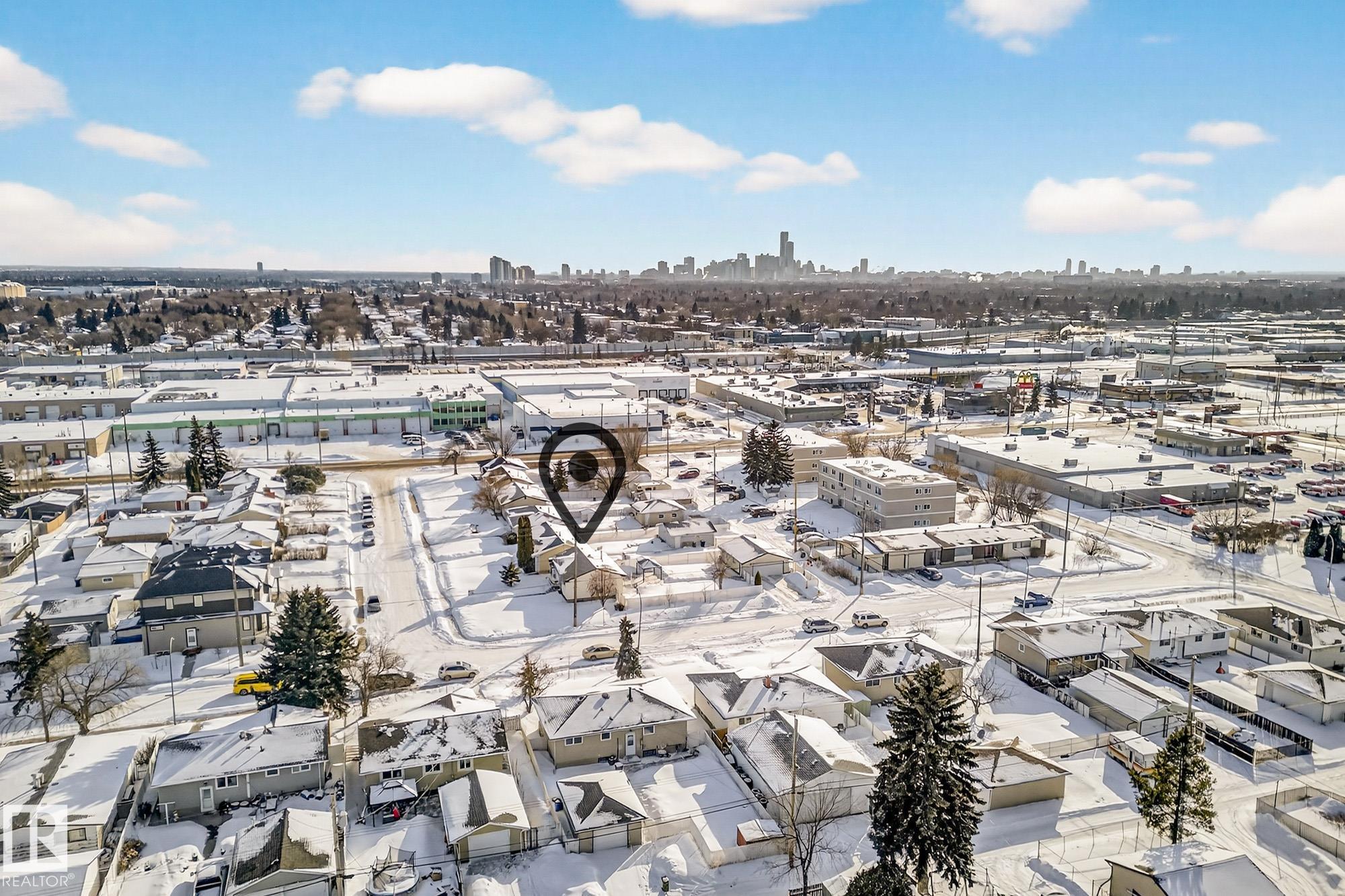 Photo 9 at 12724 80 Street NW, Balwin, Edmonton