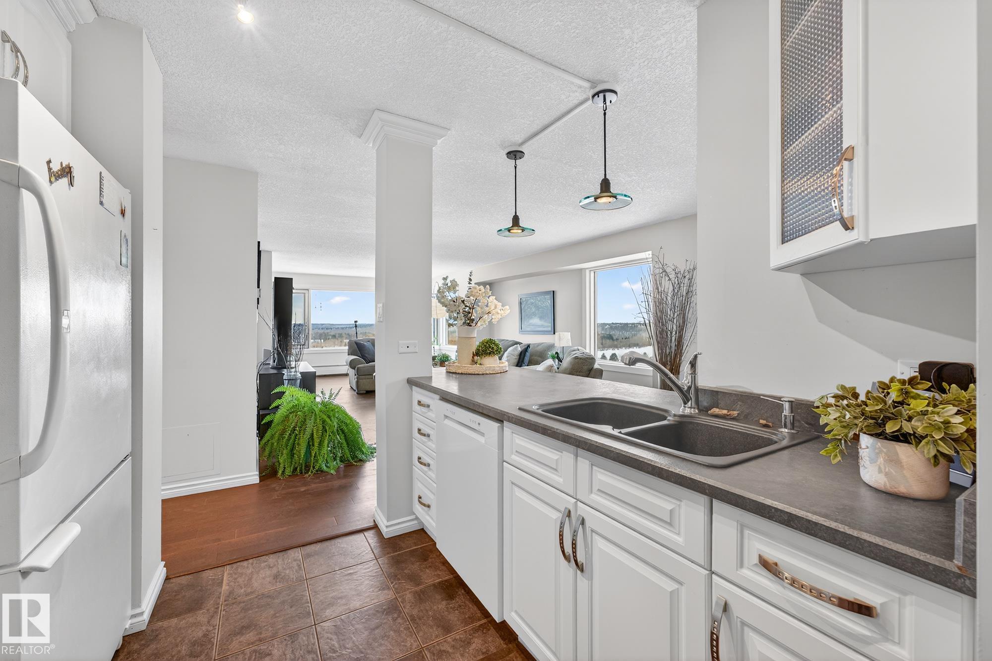 Photo 14 at 404 - 10011 123 Street NW, Wîhkwêntôwin, Edmonton