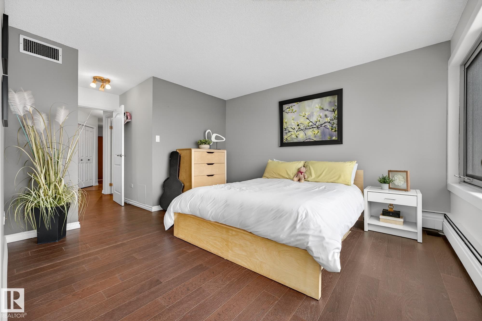 Photo 23 at 404 - 10011 123 Street NW, Wîhkwêntôwin, Edmonton