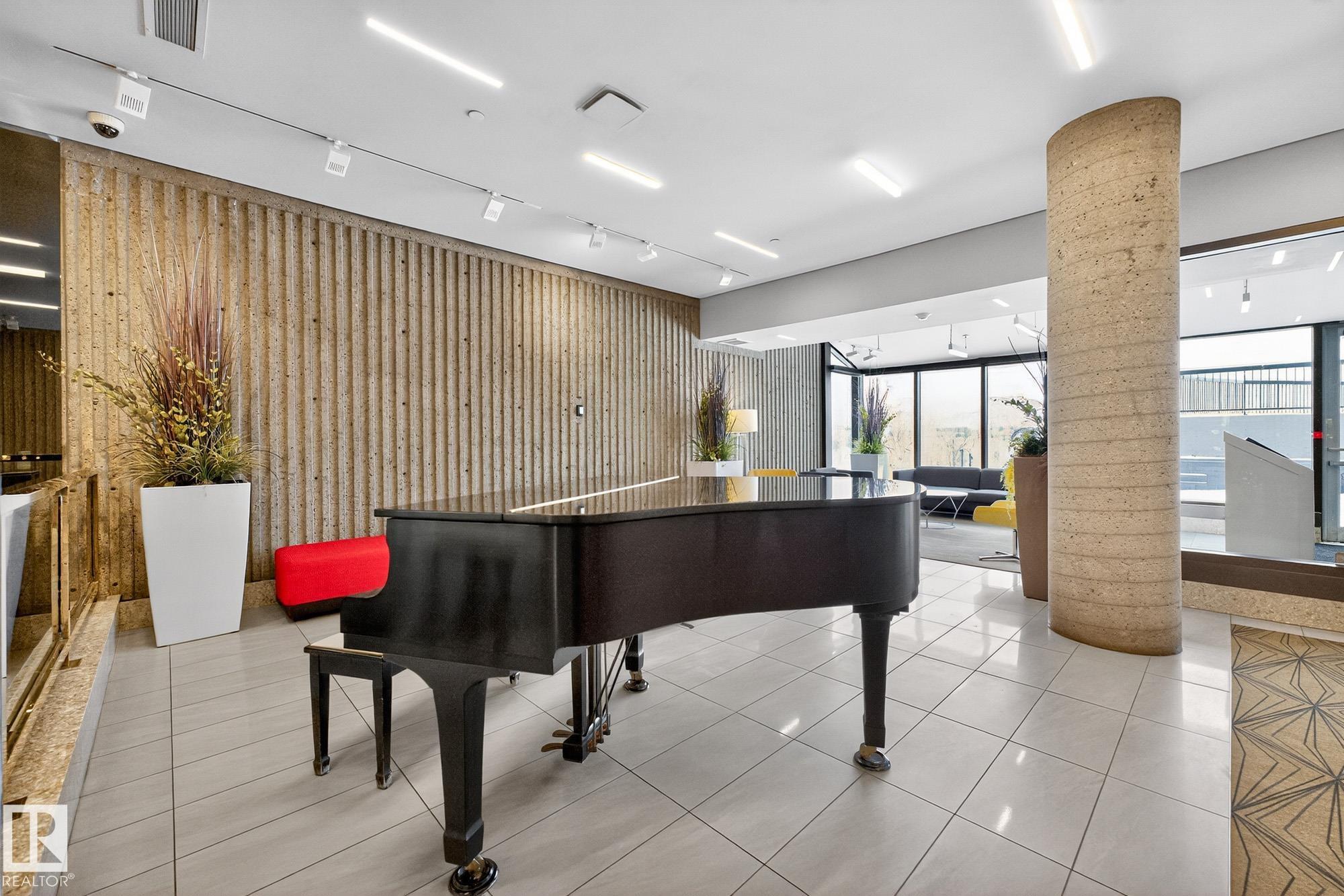 Photo 32 at 404 - 10011 123 Street NW, Wîhkwêntôwin, Edmonton