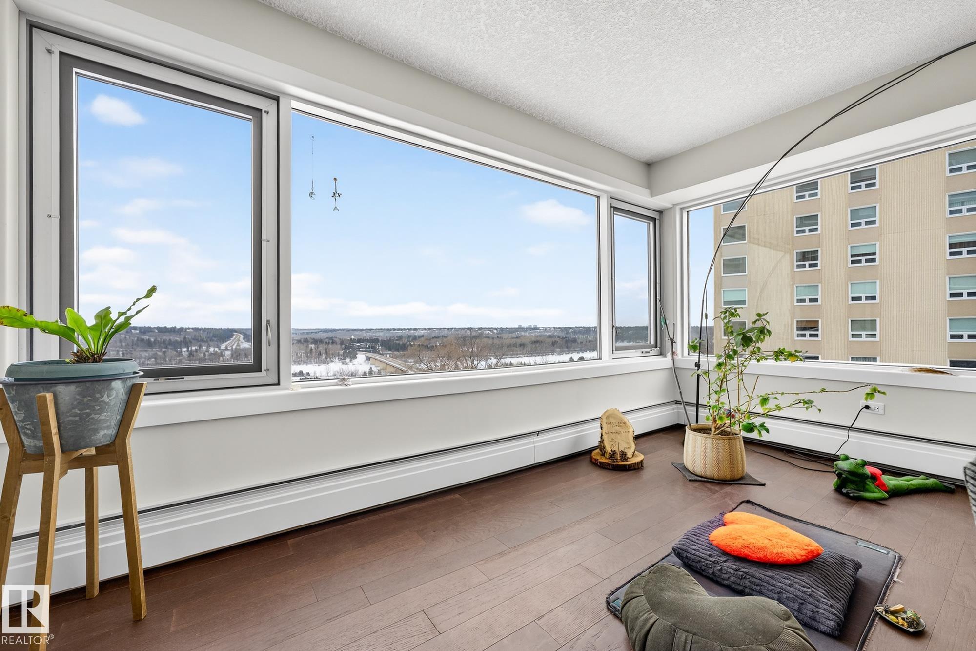 Photo 6 at 404 - 10011 123 Street NW, Wîhkwêntôwin, Edmonton