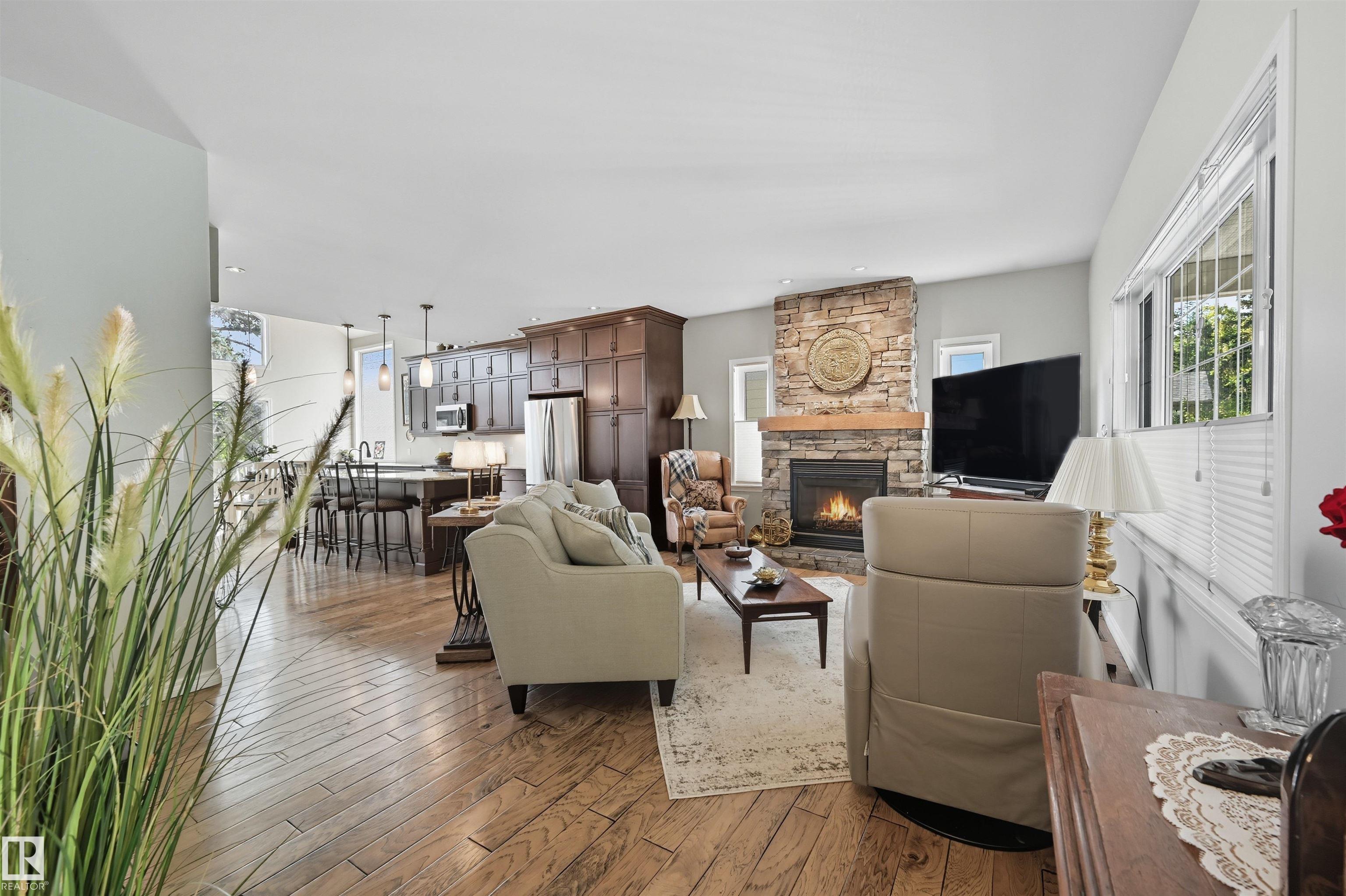 Photo 6 at 10915 62 Avenue NW, Parkallen, Edmonton