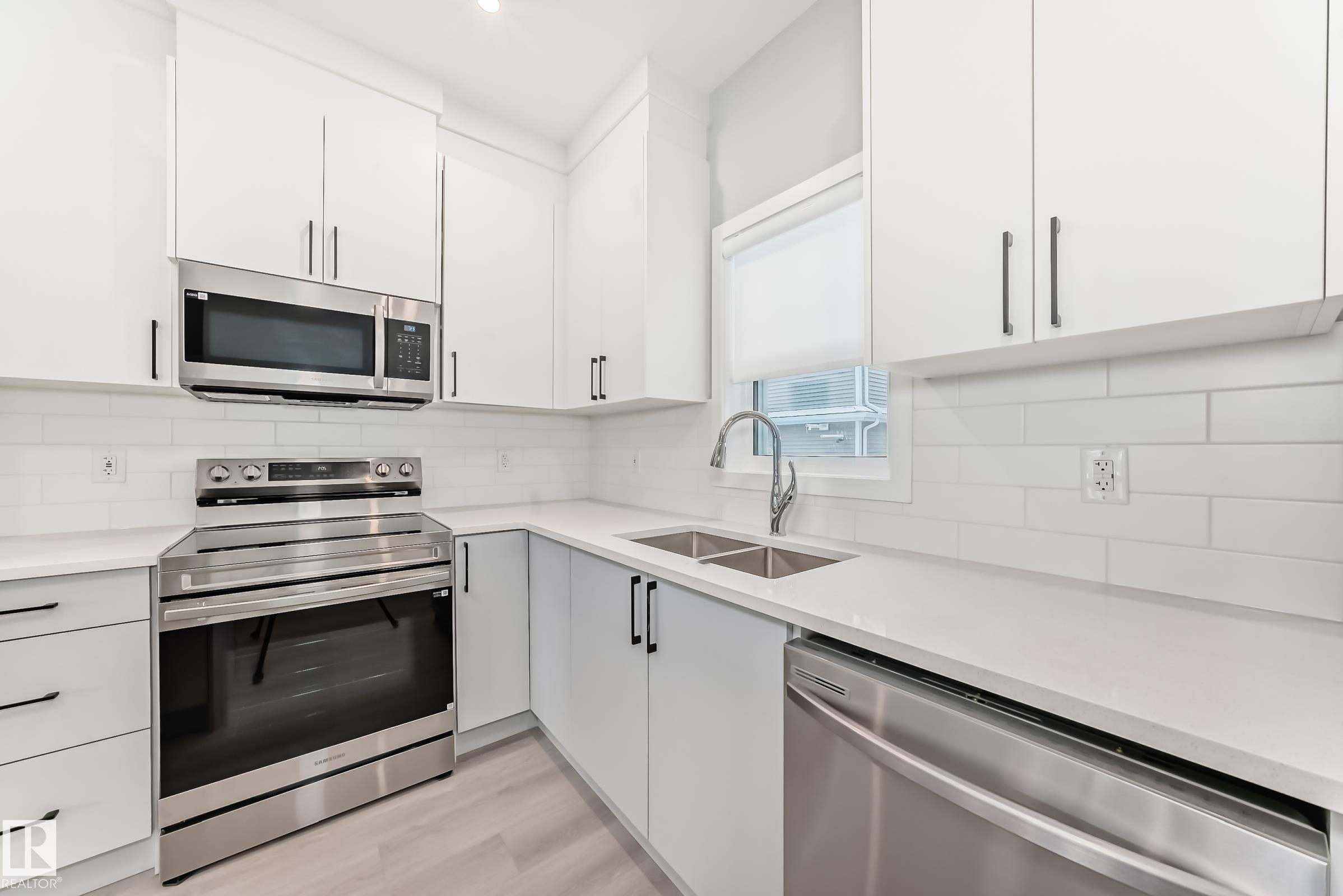 Photo 11 at 3323 Roy Brown Way NW, Griesbach, Edmonton