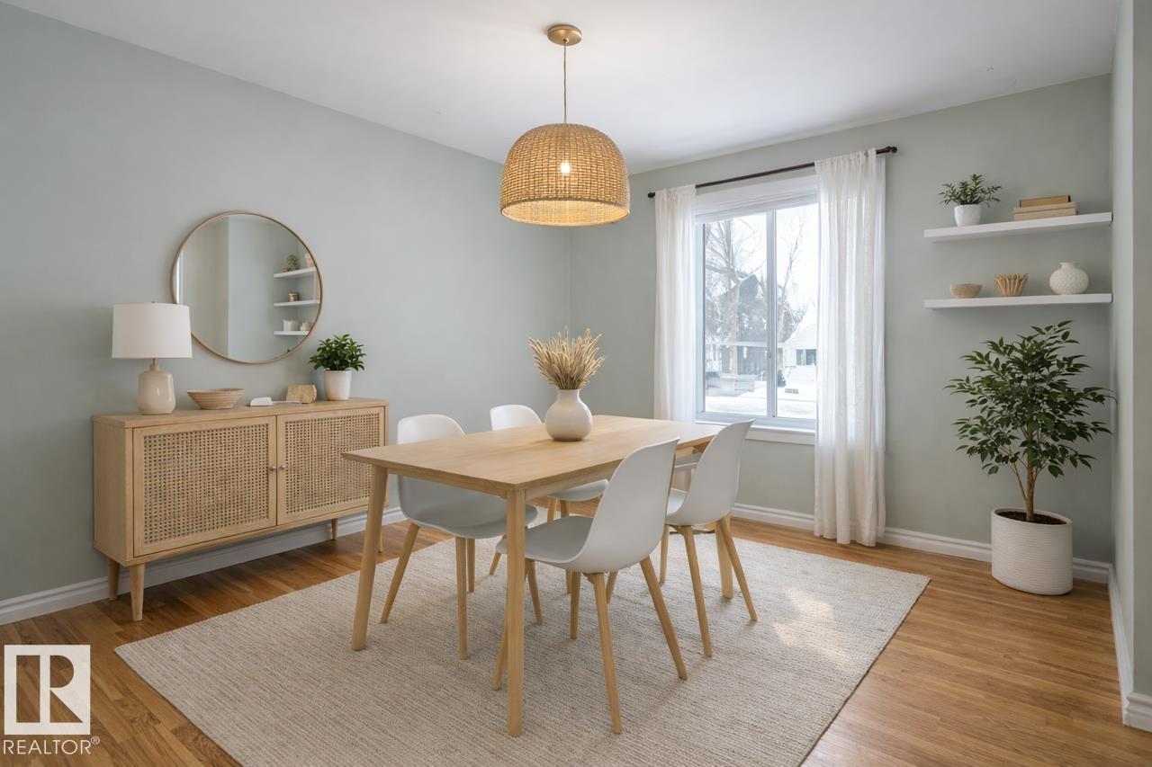 Photo 12 at 9535 69 Avenue NW, Hazeldean, Edmonton