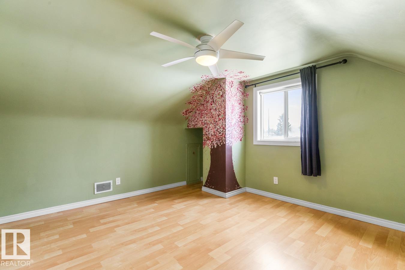 Photo 25 at 9535 69 Avenue NW, Hazeldean, Edmonton