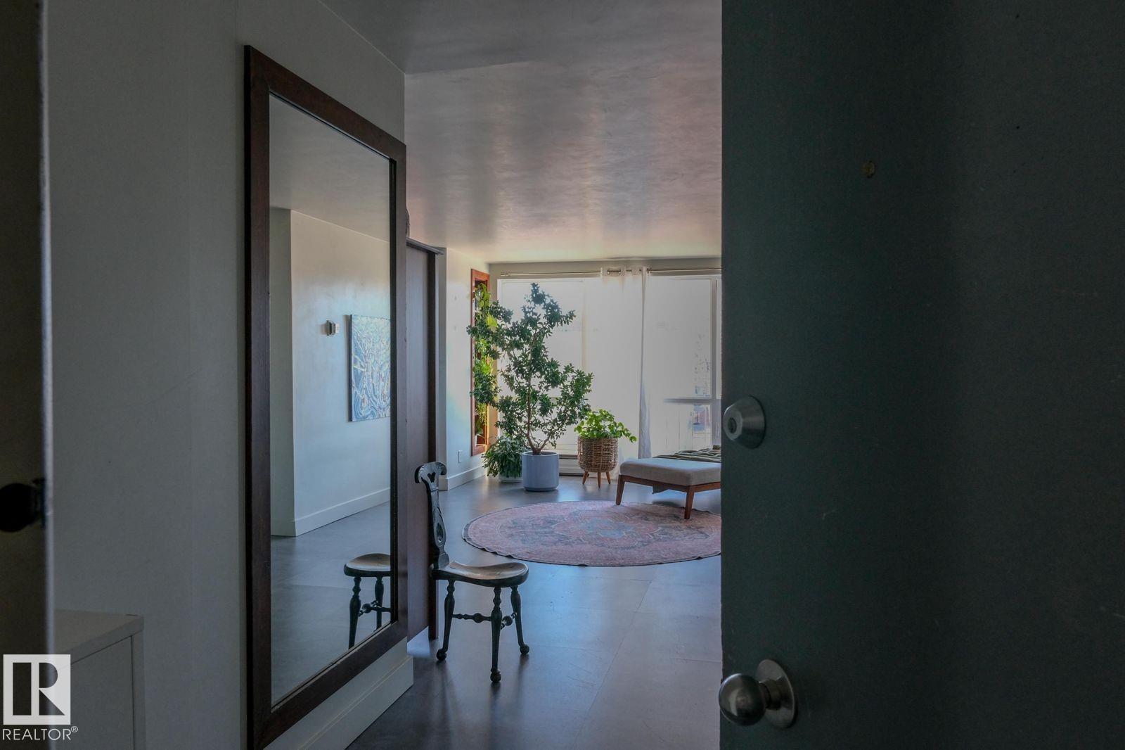 408 - 10135 120 Street NW, Wîhkwêntôwin, Edmonton