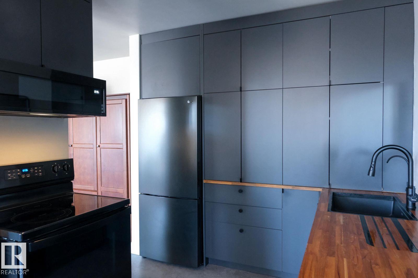 Photo 11 at 408 - 10135 120 Street NW, Wîhkwêntôwin, Edmonton