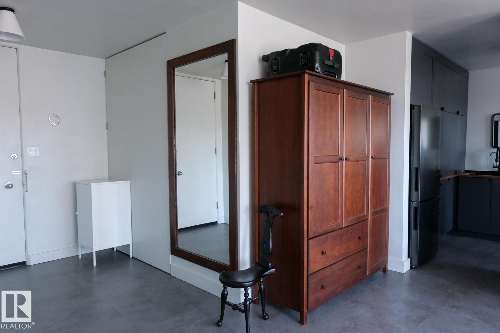 408 - 10135 120 Street NW, Wîhkwêntôwin, Edmonton