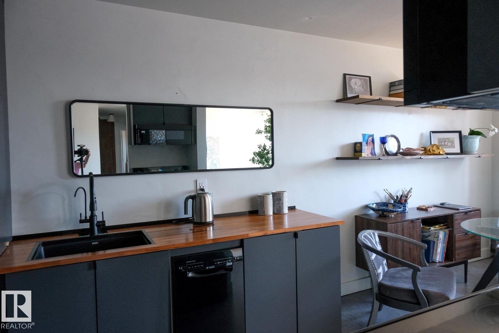 Photo 9 at 408 - 10135 120 Street NW, Wîhkwêntôwin, Edmonton