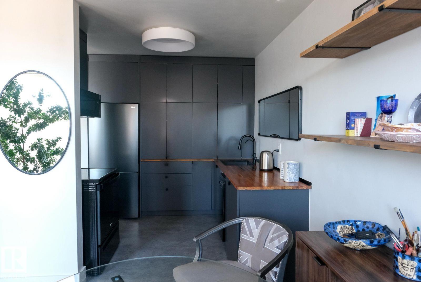 Photo 10 at 408 - 10135 120 Street NW, Wîhkwêntôwin, Edmonton