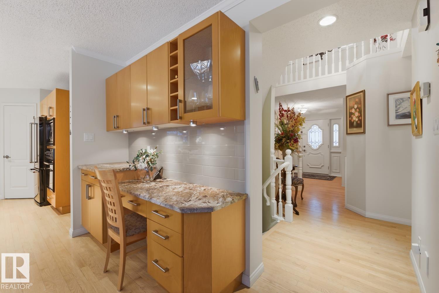 Photo 17 at 324 Wolf Ridge point(e) NW, Oleskiw, Edmonton