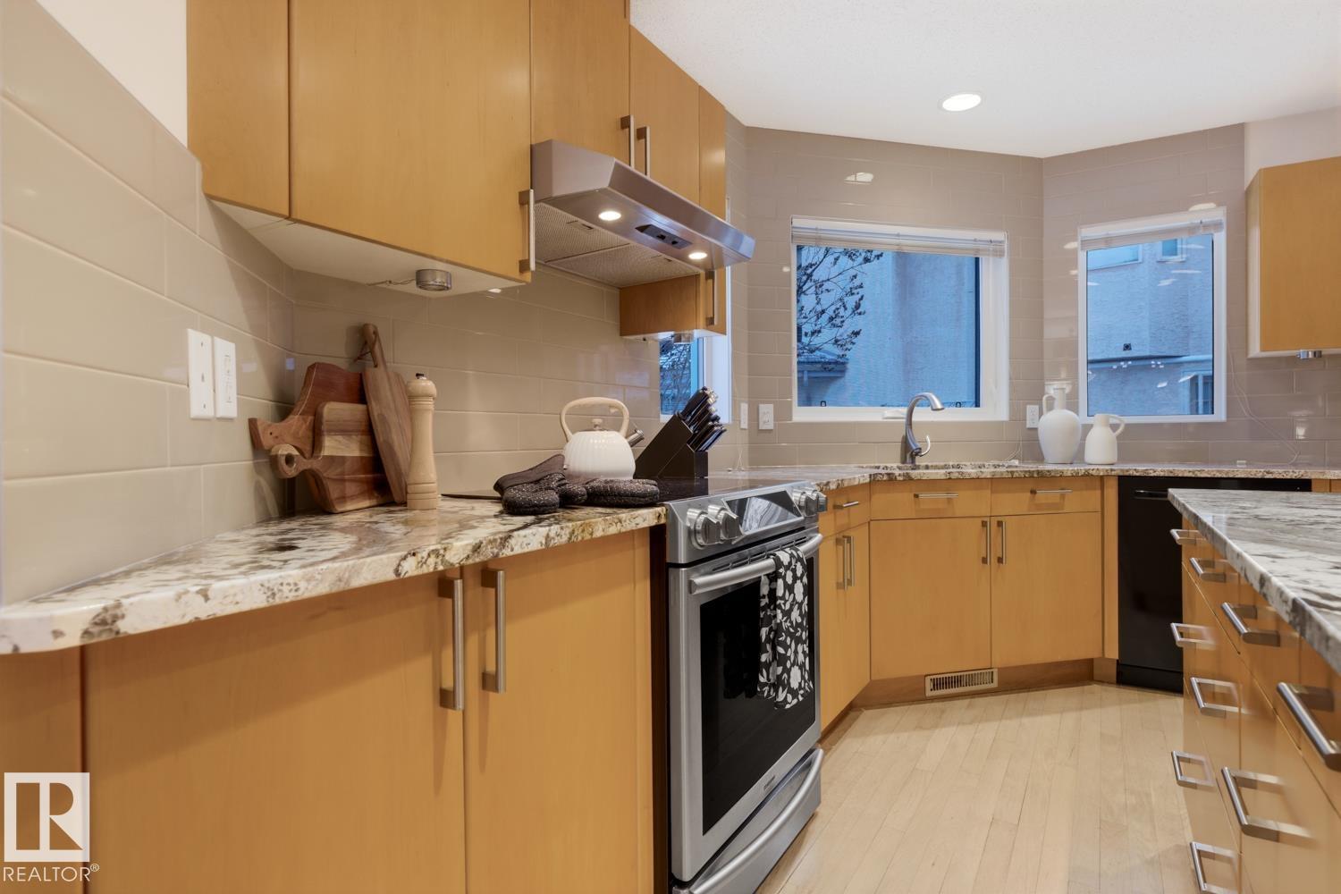 Photo 9 at 324 Wolf Ridge point(e) NW, Oleskiw, Edmonton